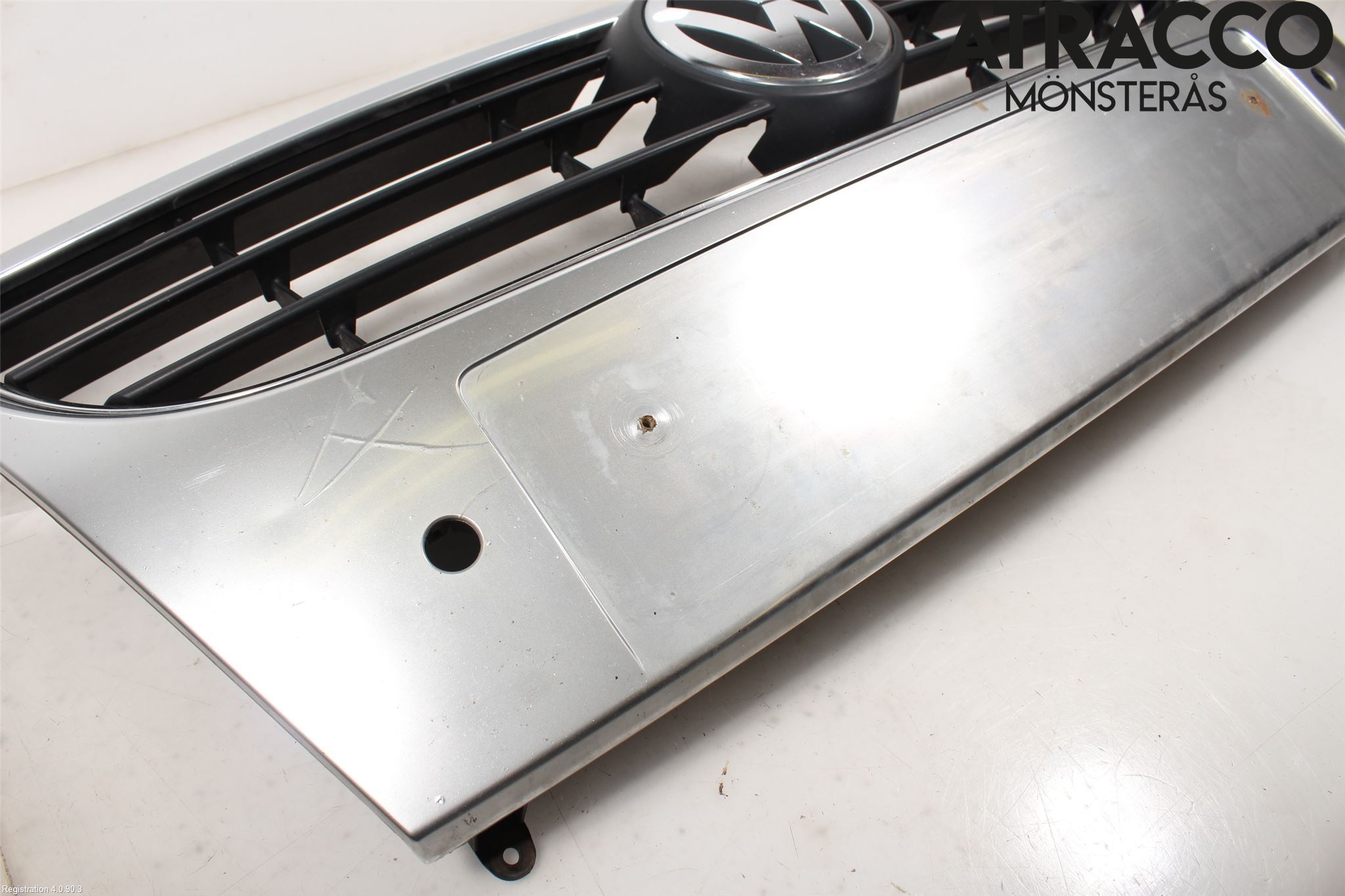Volkswagen VW TOURAN 03-10 Grill Komplett