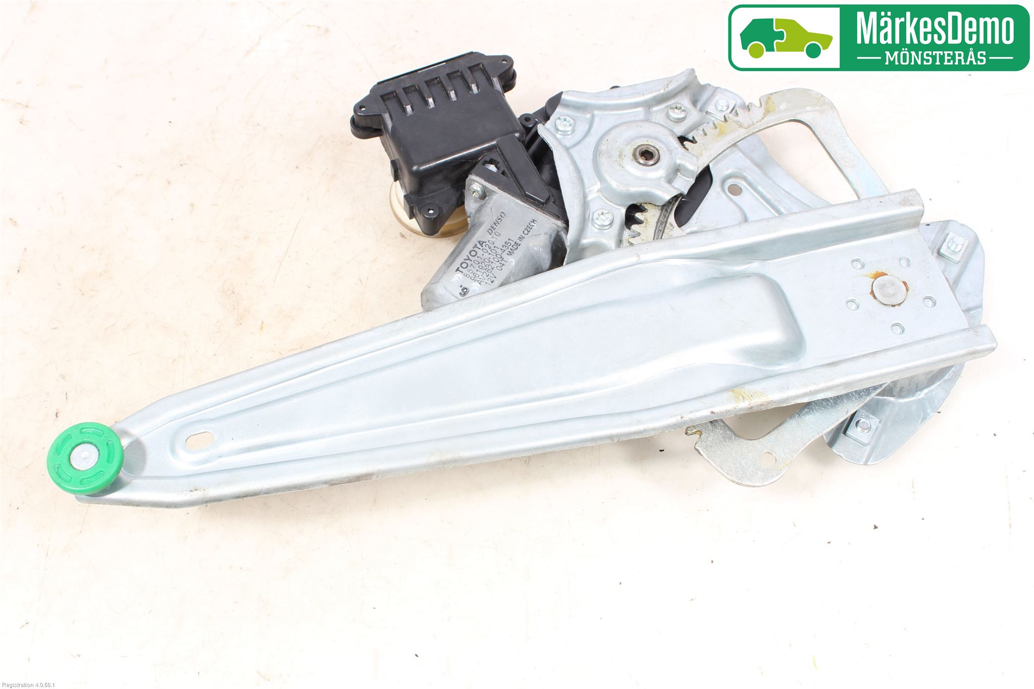 Toyota AURIS 13-19 Vindusheis El Komp