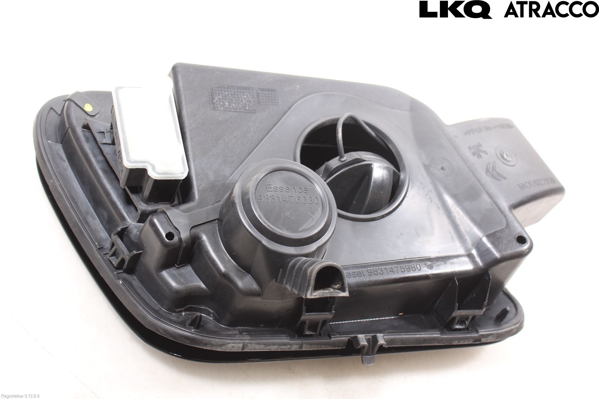 Peugeot 2008/E-2008 20- Drivstoff Tankluke