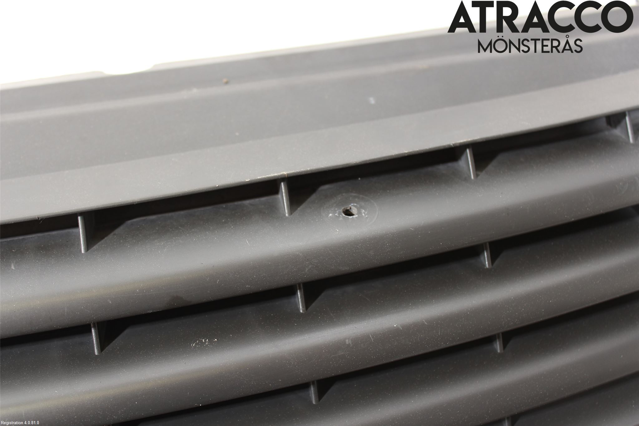 Ford KUGA 08-12 Grill Komplett