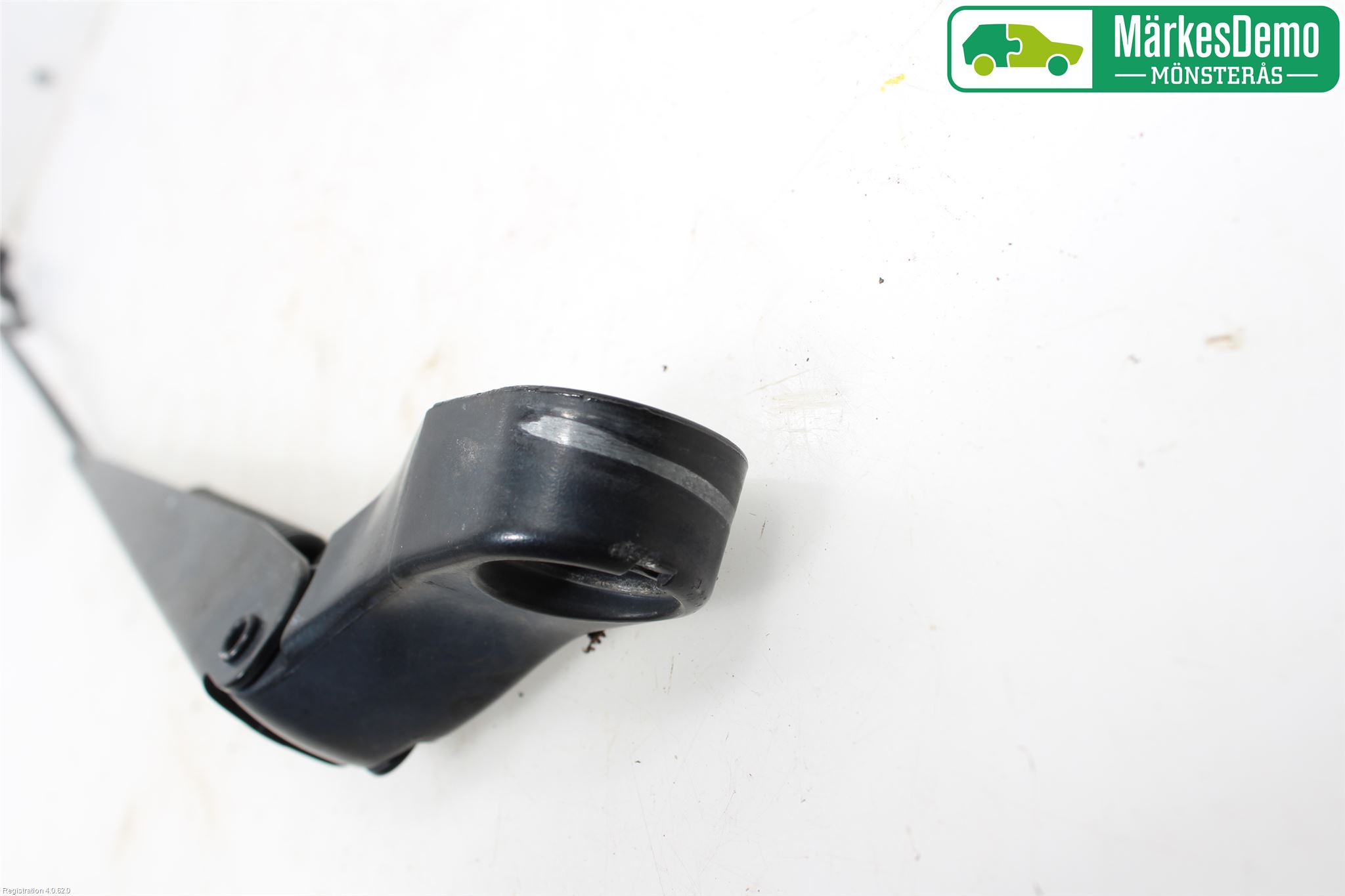Mercedes-Benz MB VITO/VIANO (W639) 04-14 Viskerarm-Armer Frontrute