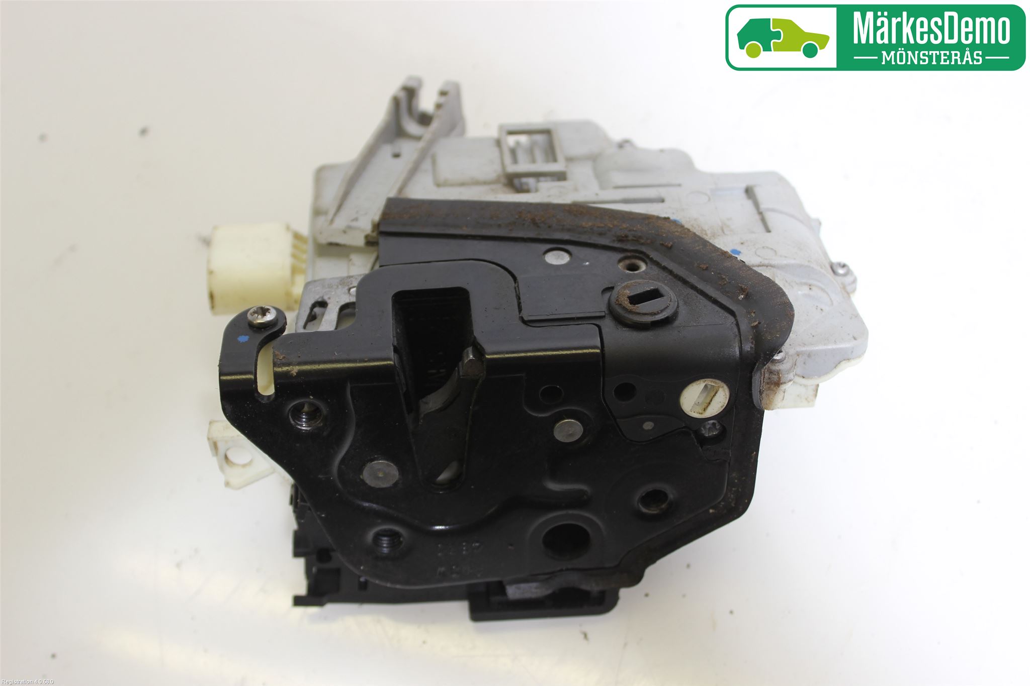 Volkswagen VW PASSAT 11-14 Dørlås - Låsekasse
