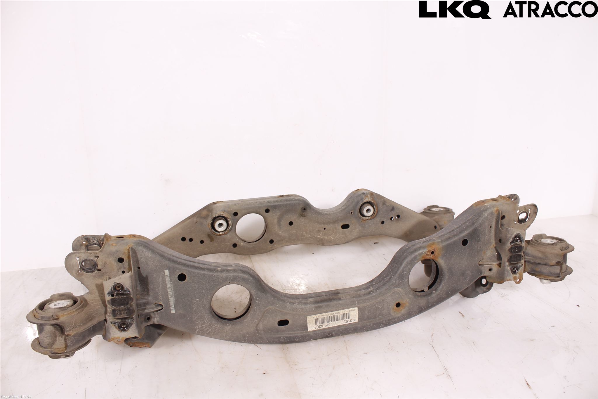 Mercedes-Benz MB CLA-KLASS (C117/X117) 13-19 Bakaksel Feste Travers-Ramme