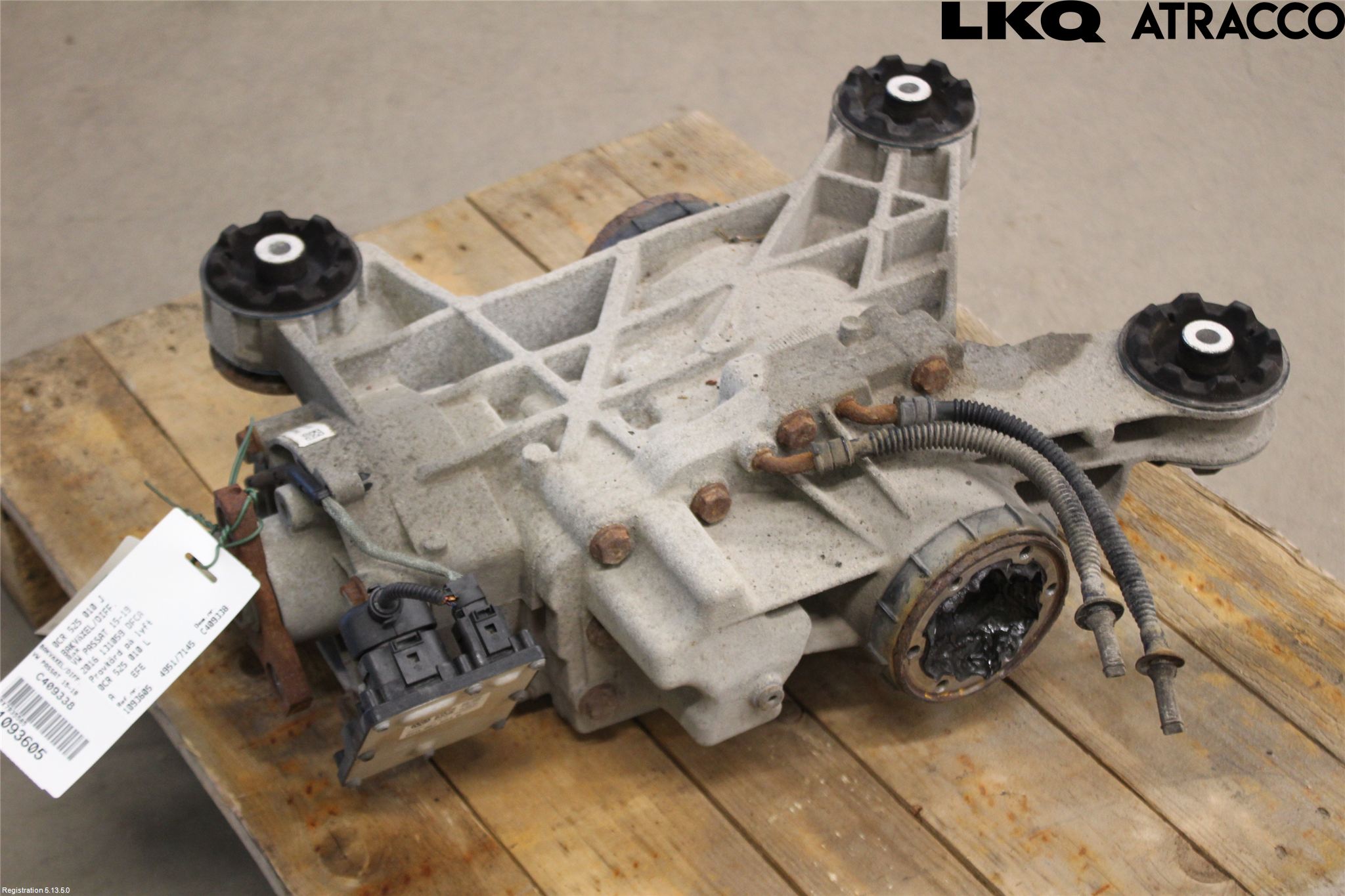 Volkswagen VW PASSAT 15-19 Bakaksel Kardang Bak -Diff