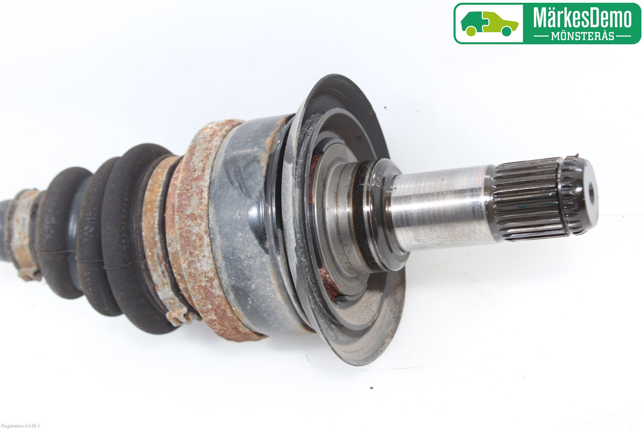 BMW 3 F30/F31/F80 12-19 Drivaksel Bak Kompl Høyre