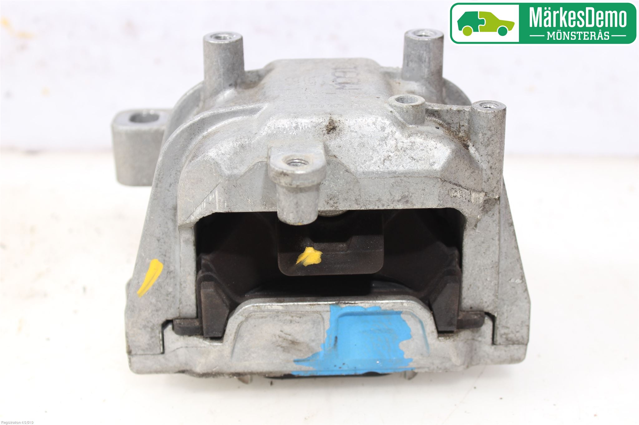 Volkswagen VW GOLF VI 09-13 Motor Feste Gummi