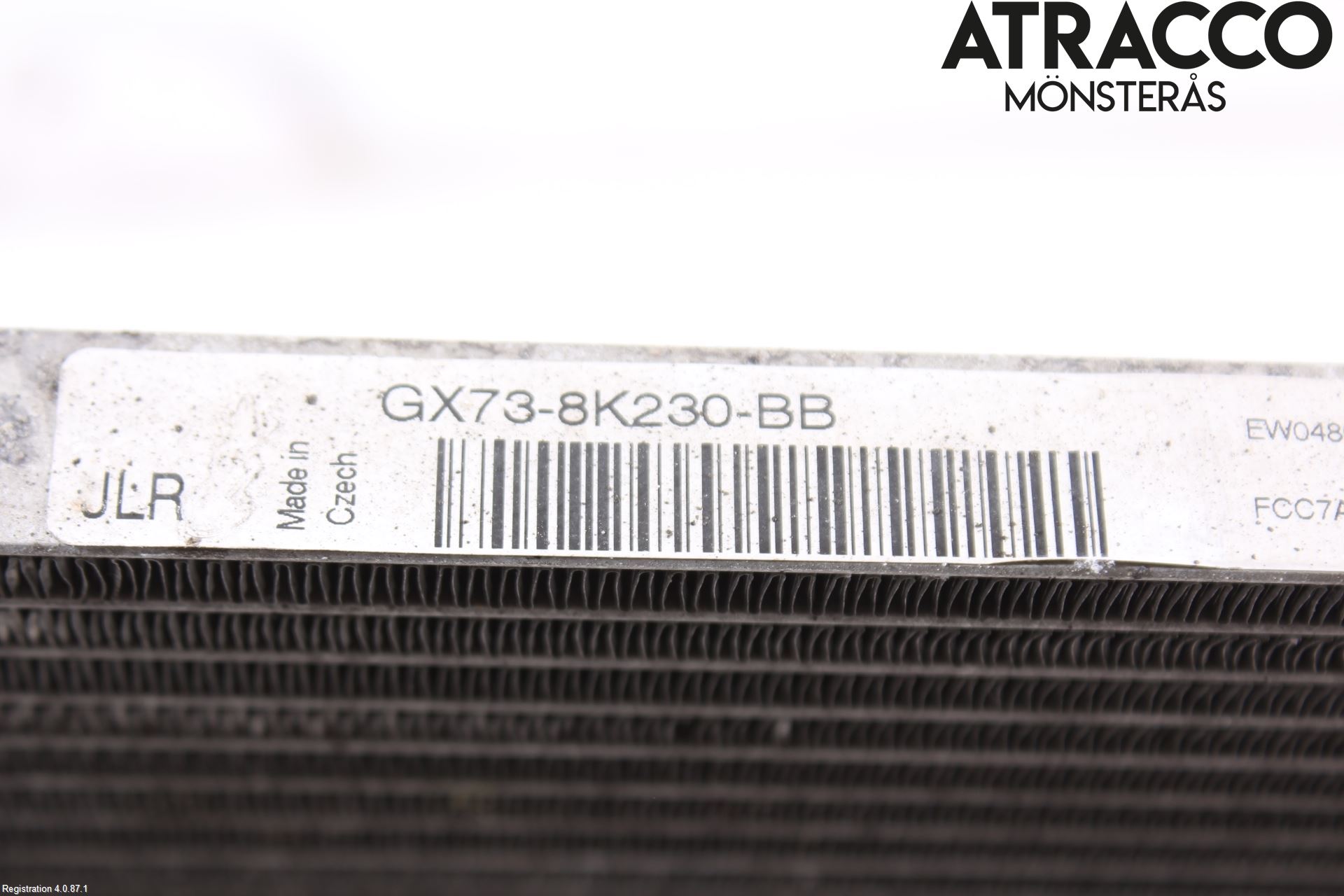 Jaguar XE (X760) 15-24 Radiator Automat