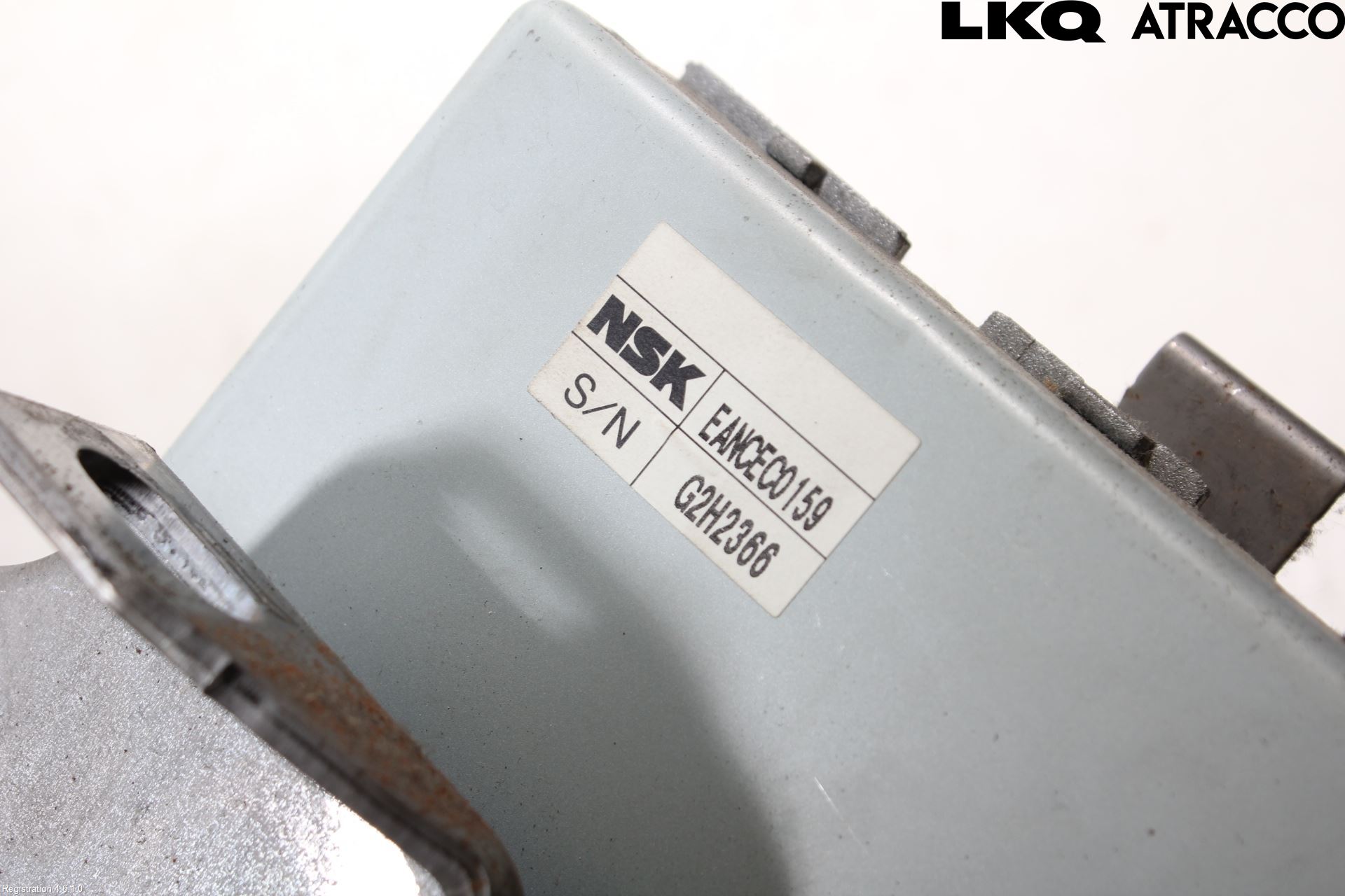 Nissan X-TRAIL 14-21 Rattakselaggregat Innebygd Servo