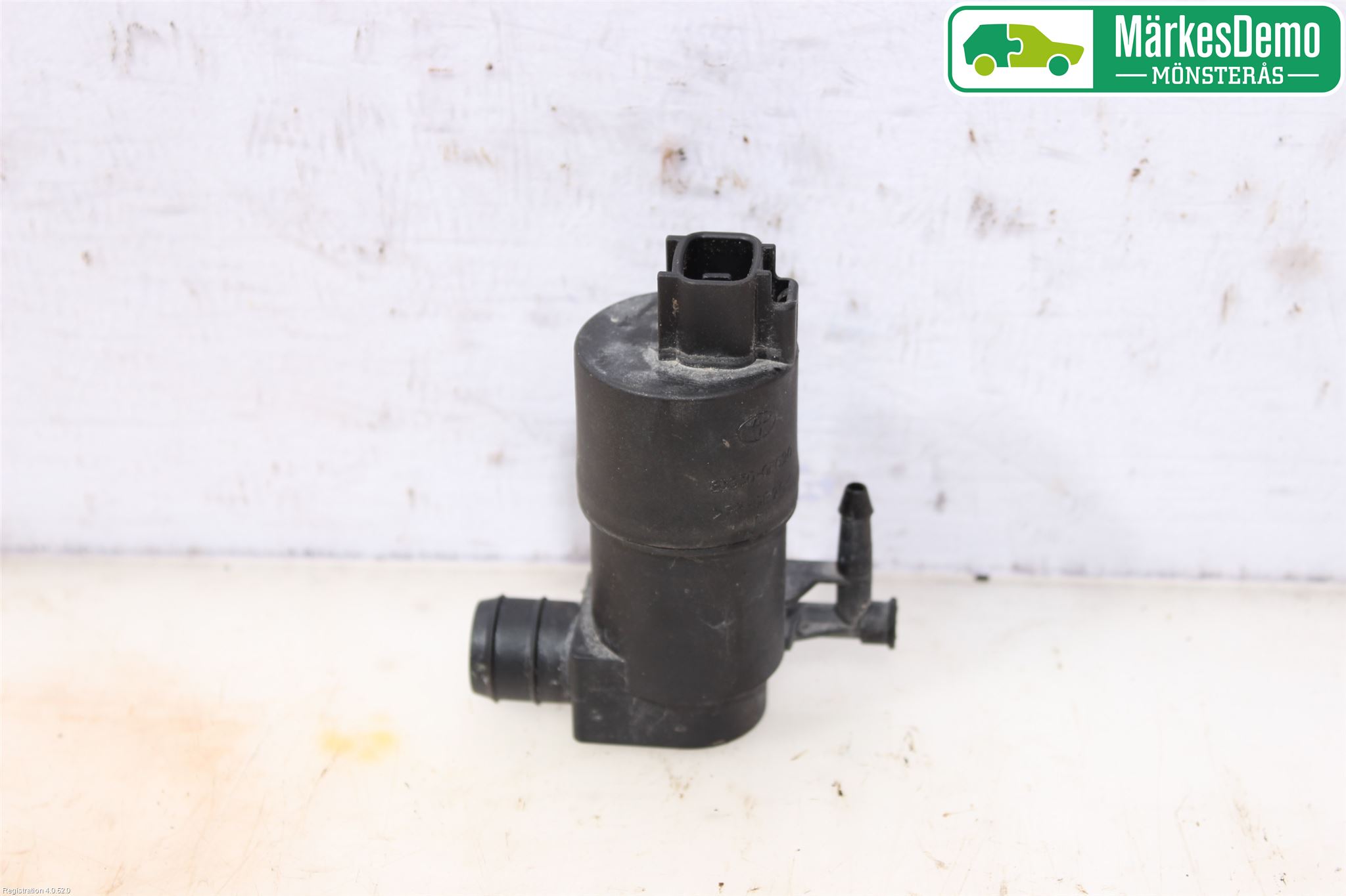 Toyota YARIS XP130 12-14 Spylerpumpe Frontrute
