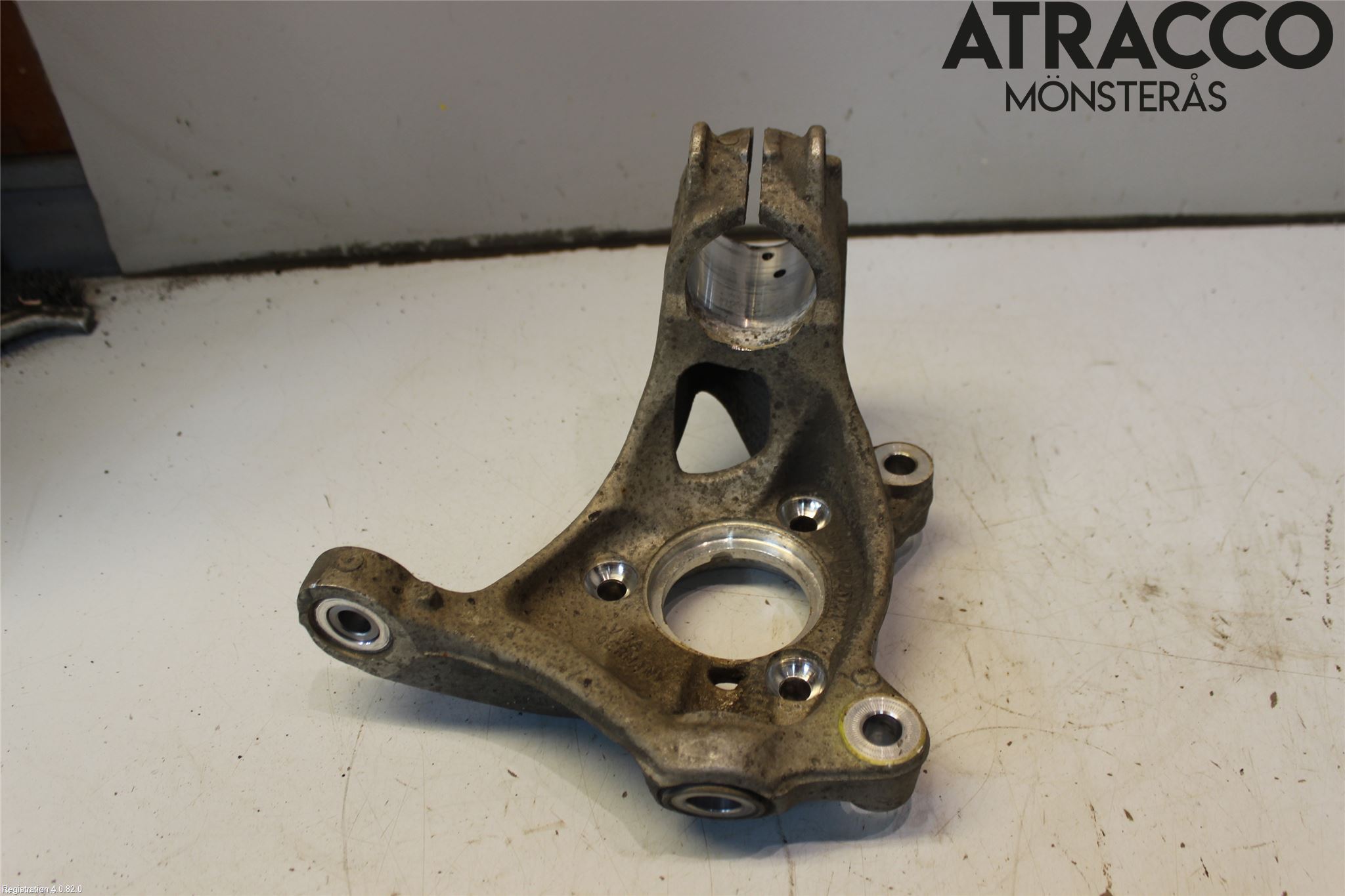 Volkswagen VW PASSAT 15-19 Spindel Vf