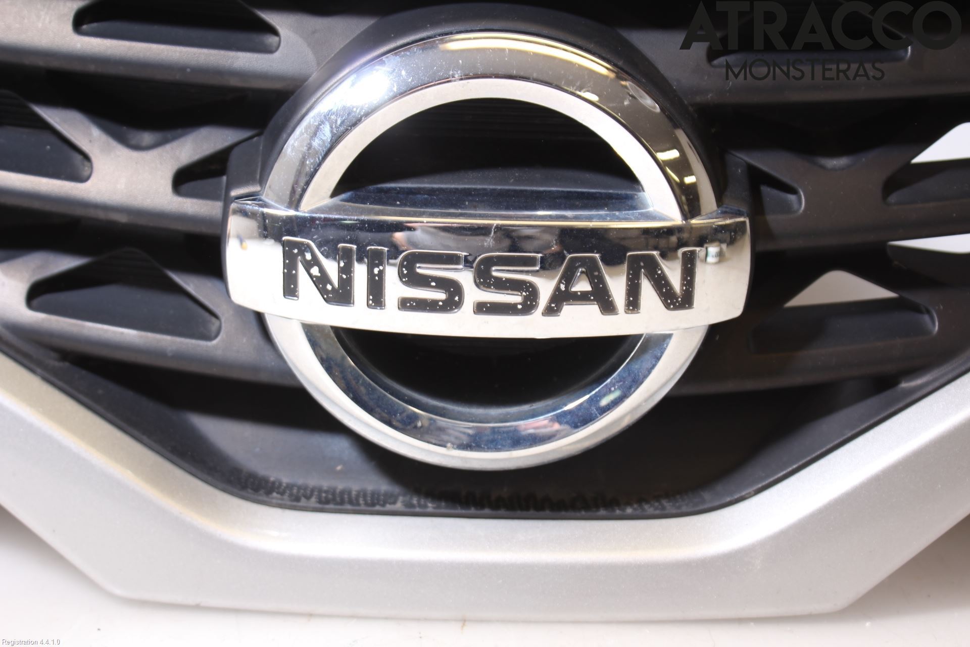 Nissan NV200/NV200 COMBI Grill Komplett
