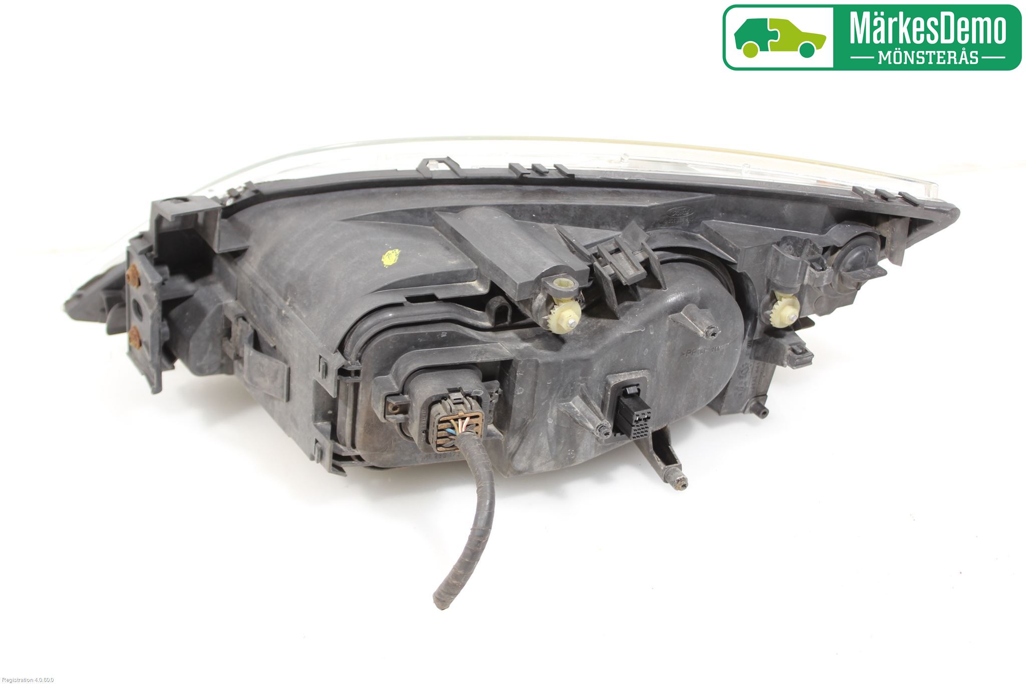 Ford MONDEO     01-06 Frontlykt Høyre