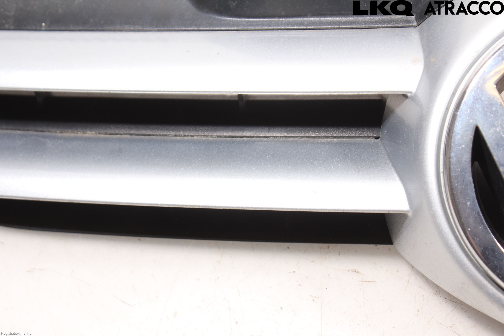 Volkswagen VW GOLF V 04-09 Grill Komplett