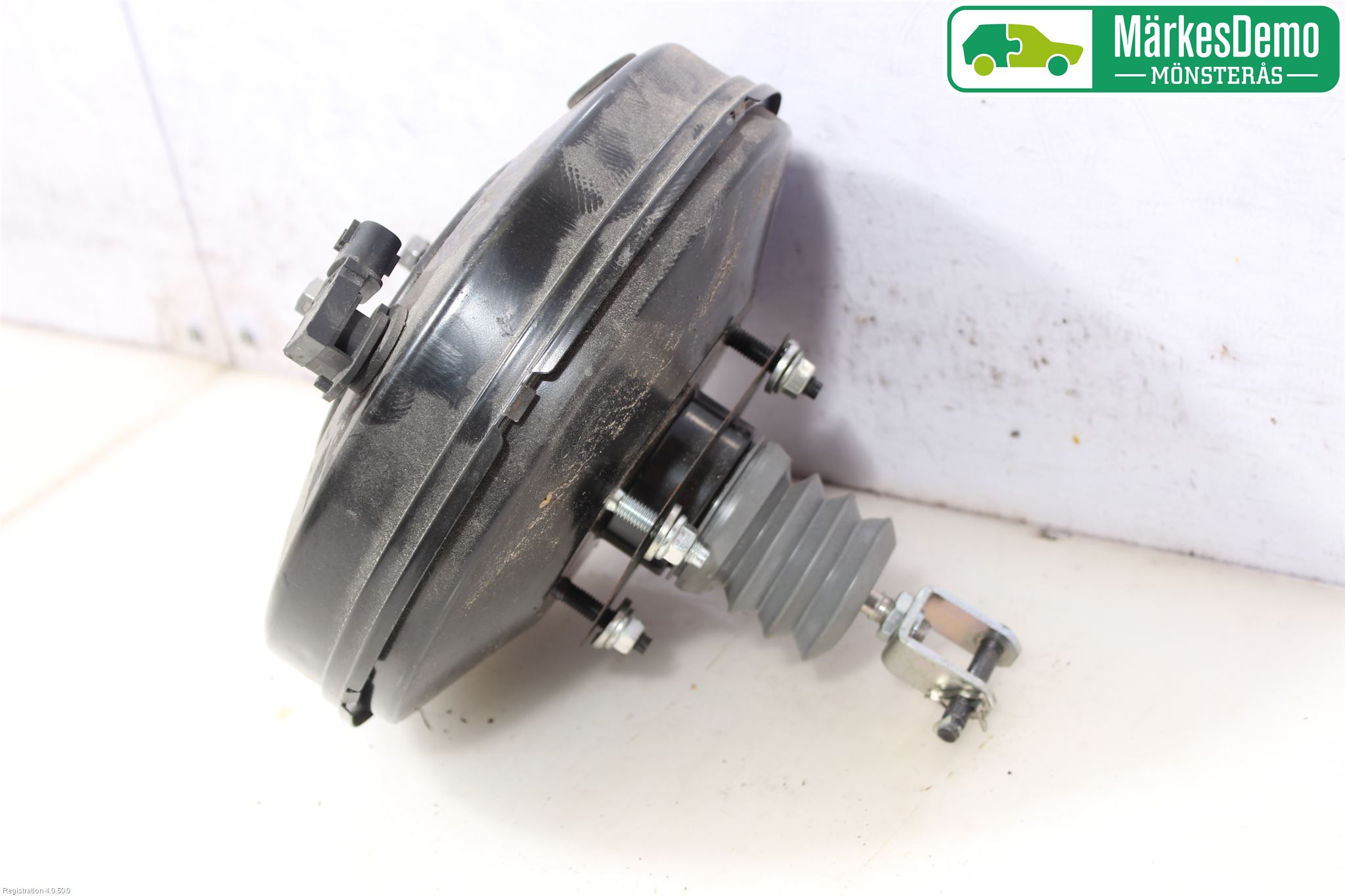 Toyota YARIS XP130 12-14 Bremseservo