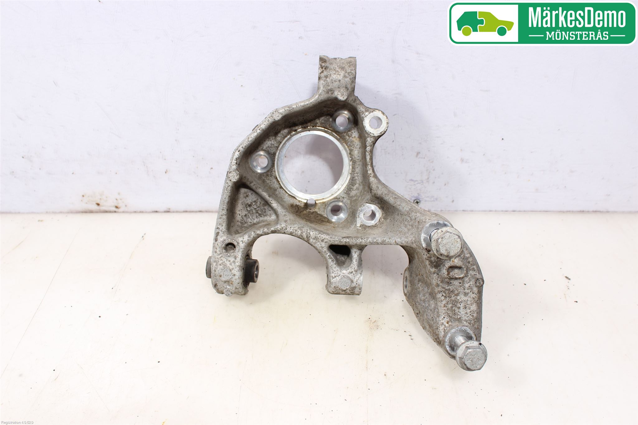 Volkswagen VW PASSAT 15-19 Spindel Vb