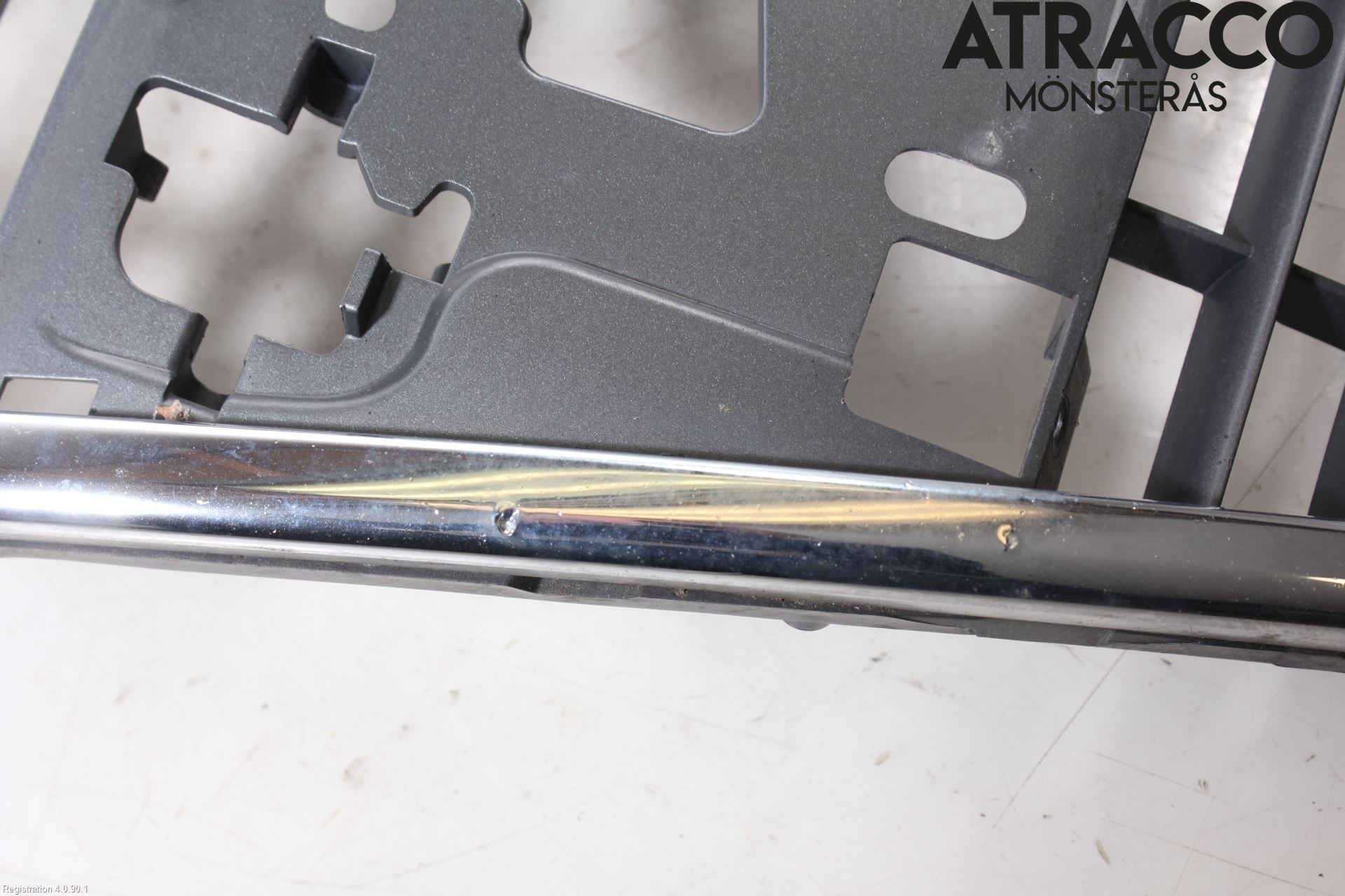 Audi A6/S6     05-11 Grill Komplett