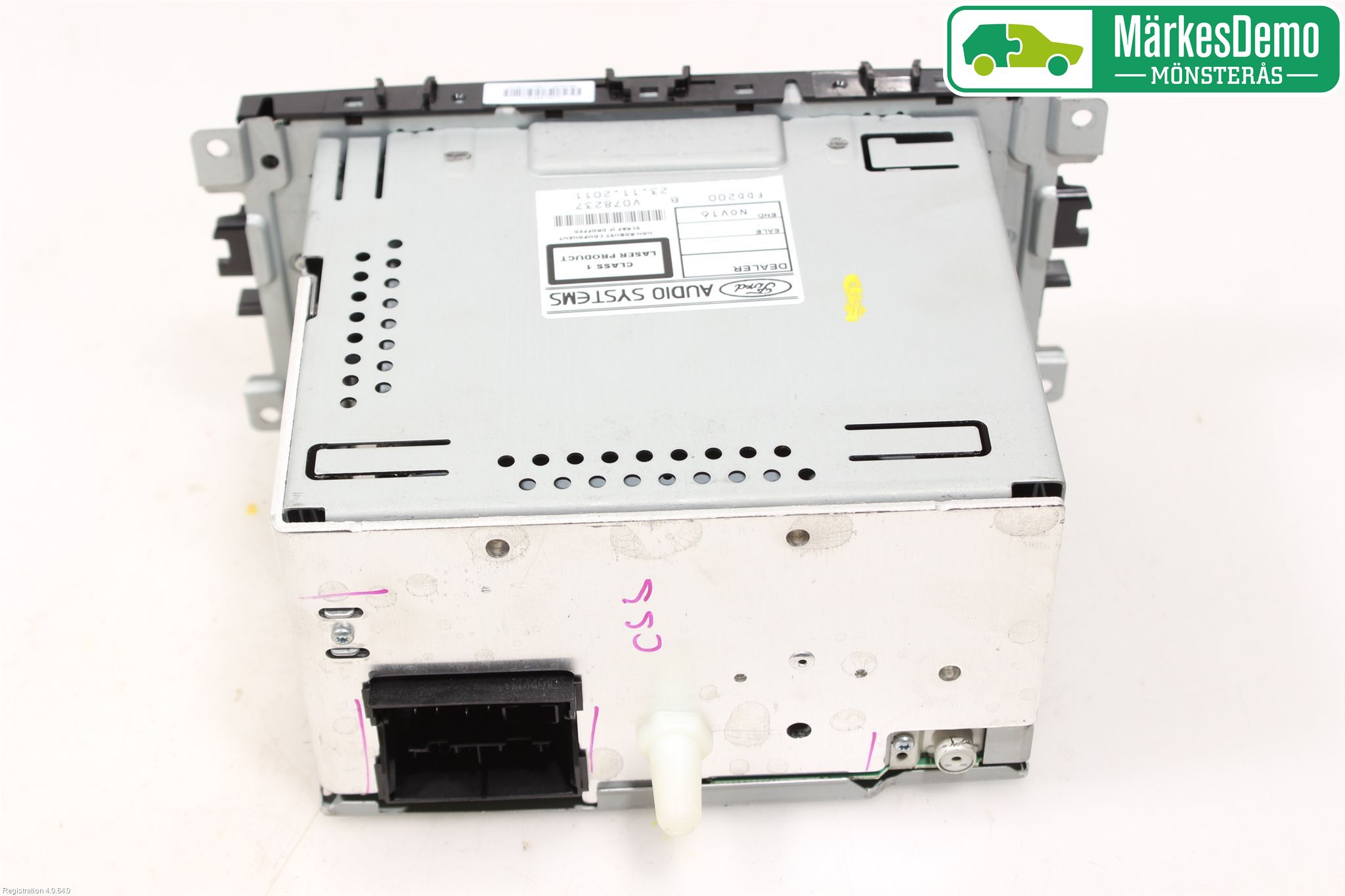 Ford TRANSIT CONNECT 09-13 Stereo Radio