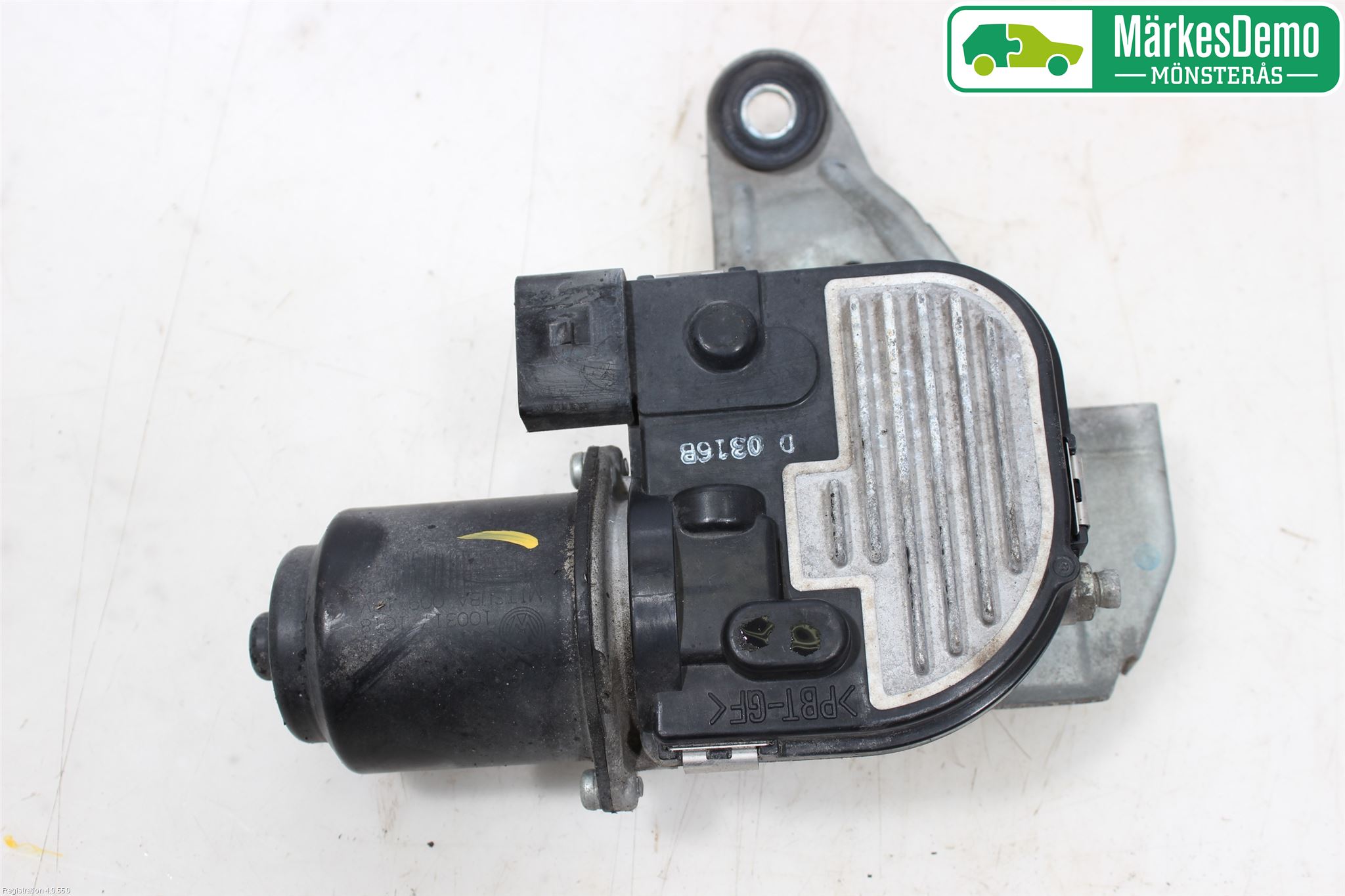 Volkswagen VW PASSAT 05-11 Viskermotor Frontrute