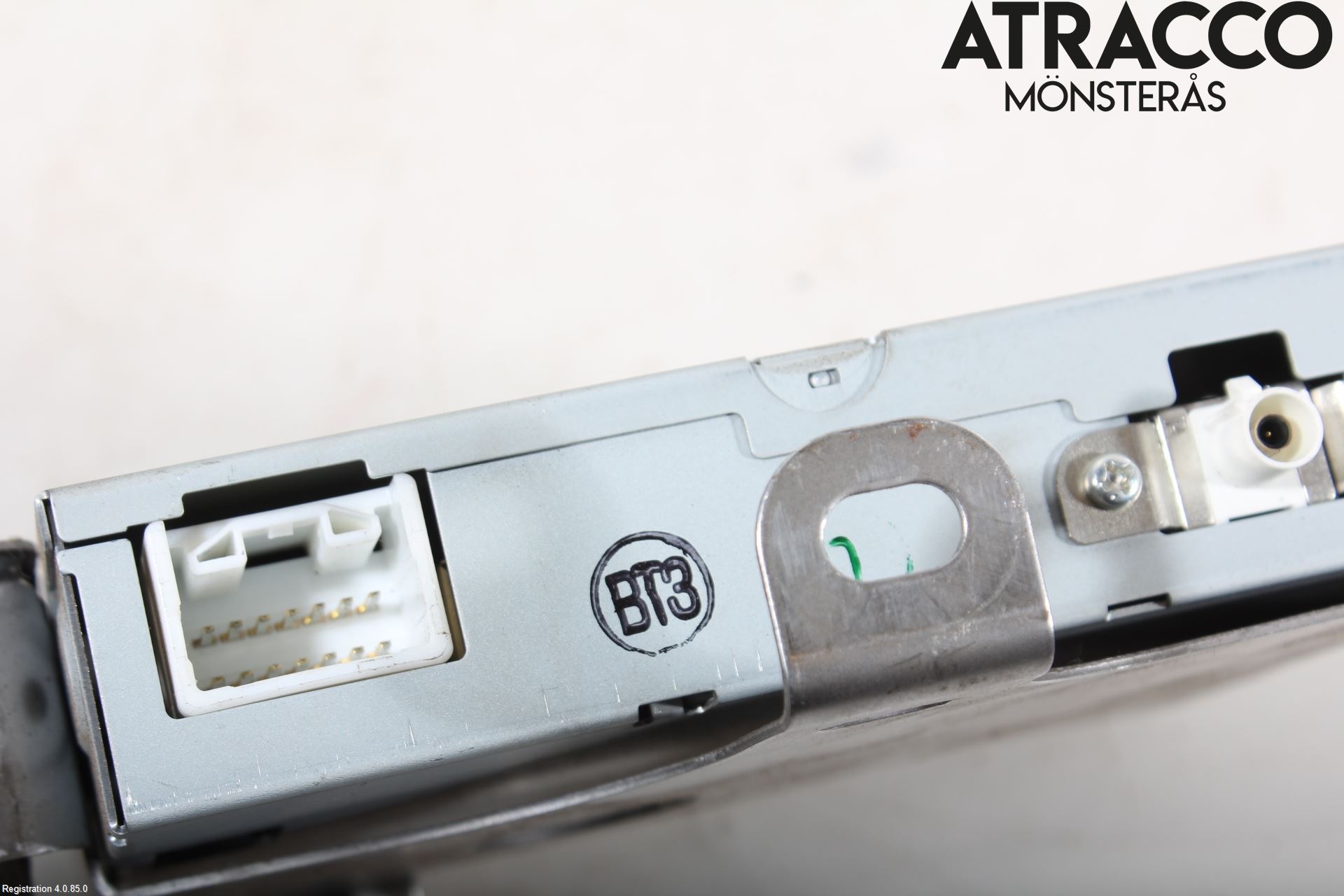Mitsubishi L200 16-23 Stereo Antenneforsterker