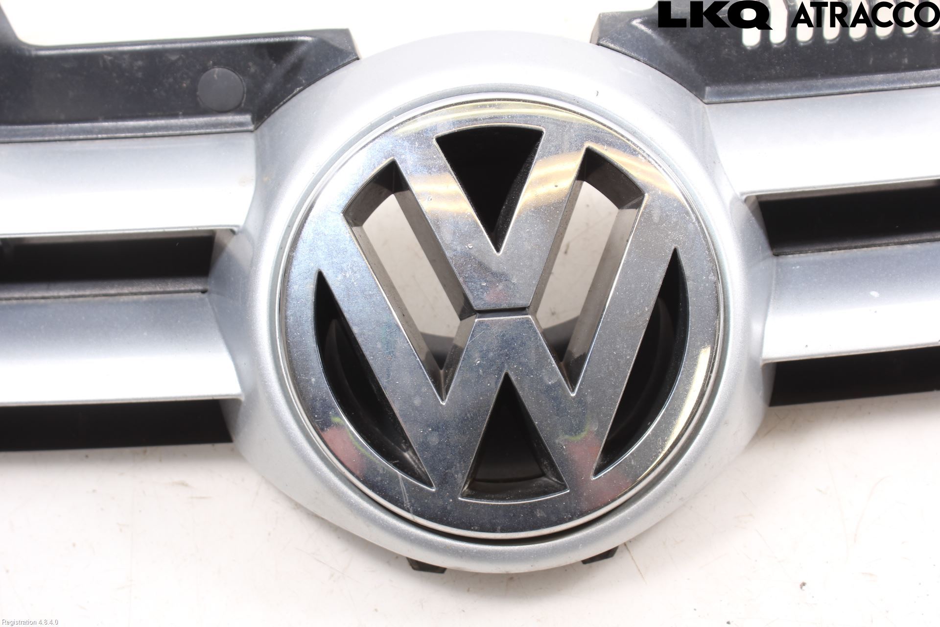 Volkswagen VW GOLF V 04-09 Grill Komplett