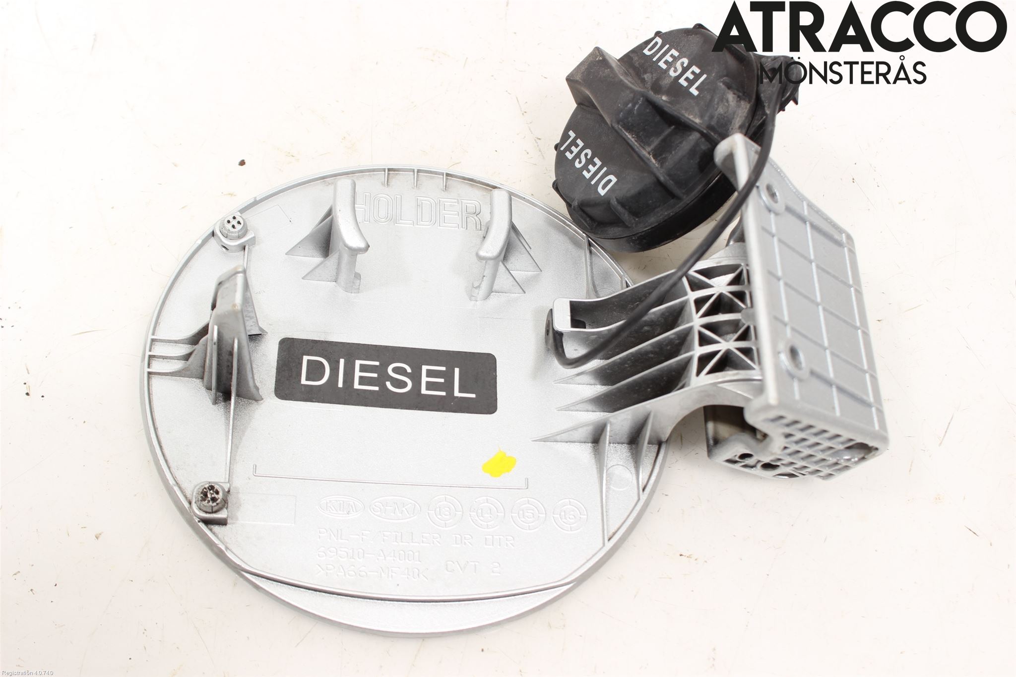 Kia CARENS III 13-19 Drivstoff Tankluke