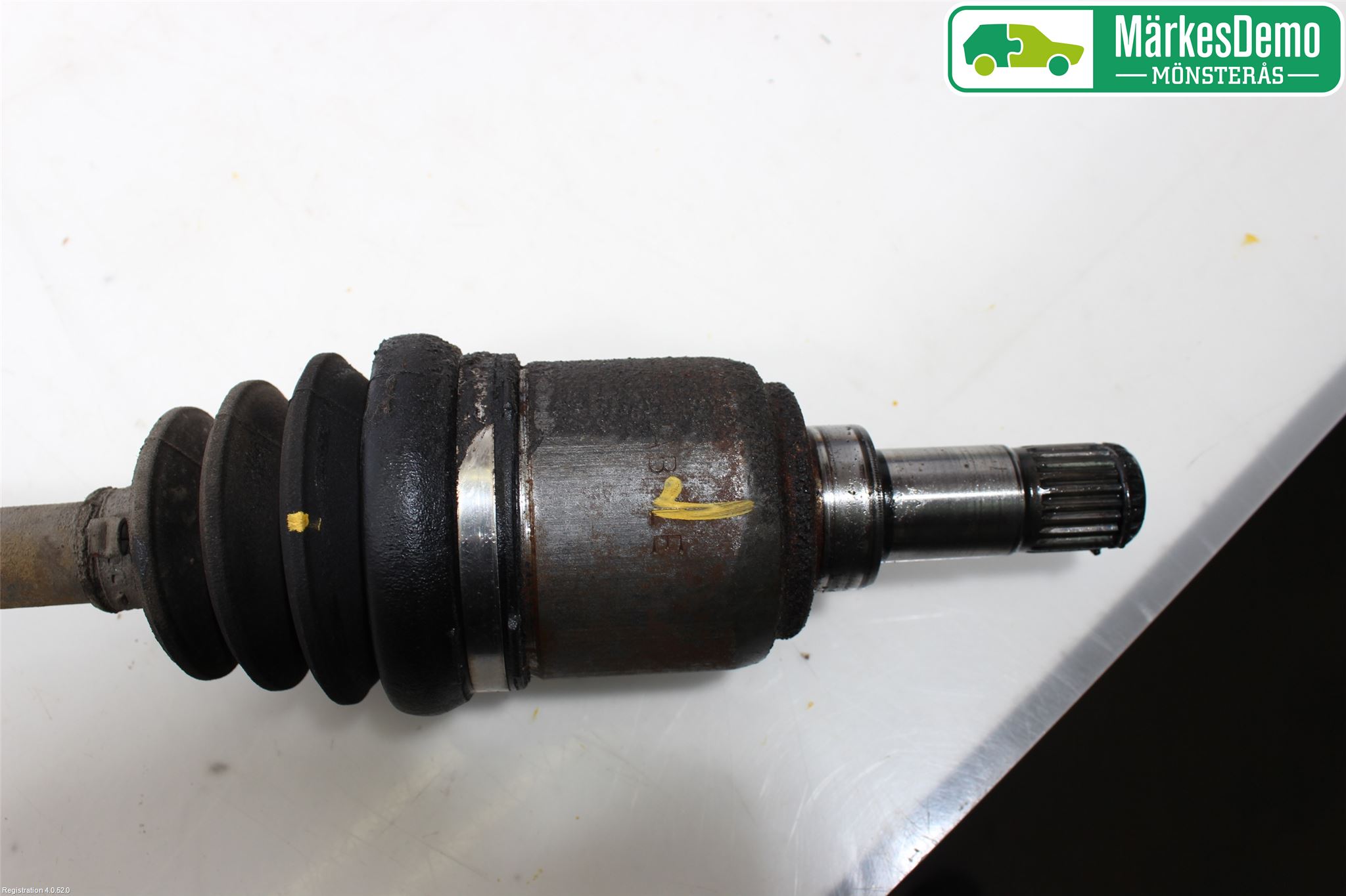 Ford KA 09-16 Drivaksel Foran Kompl Venstre