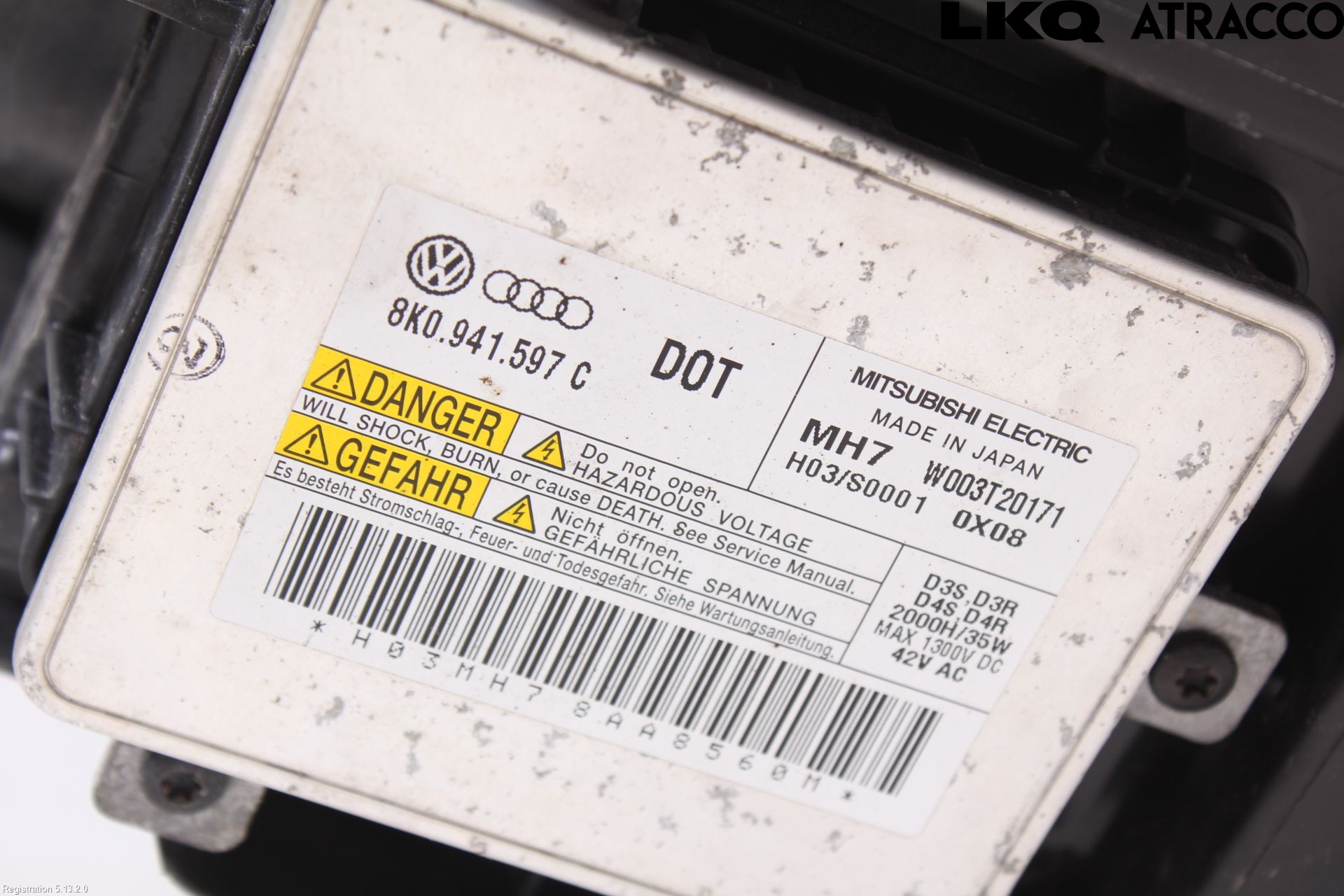 Volkswagen VW TOURAN 10-15 Frontlykt Venstre