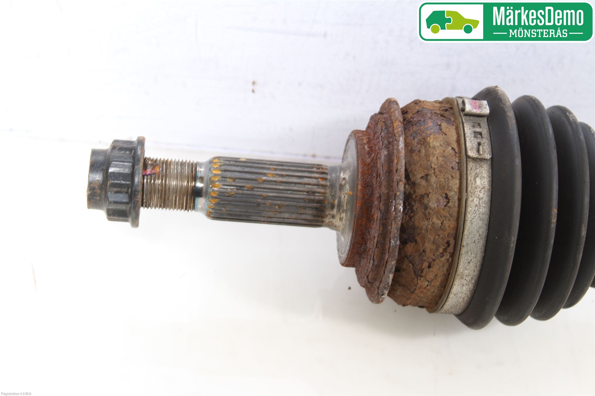 Toyota YARIS XP90 06-11 Drivaksel Foran Kompl Venstre