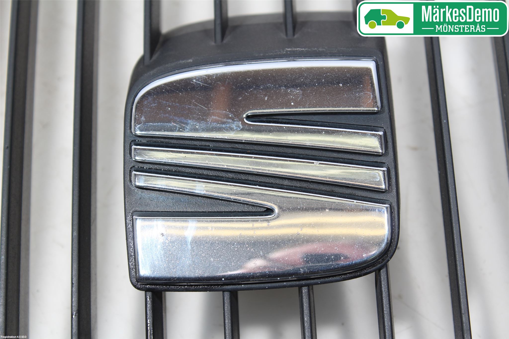 Seat LEON 06-12 Grill-Gitter