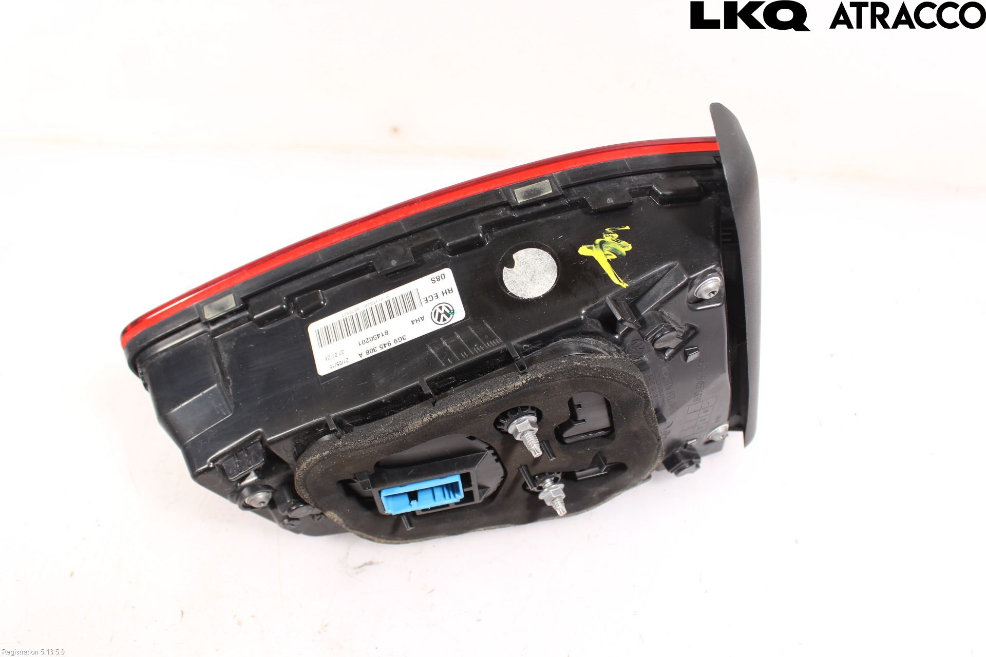 Volkswagen VW PASSAT 15-19 Baklykt Høyre  På Luke(Indre)