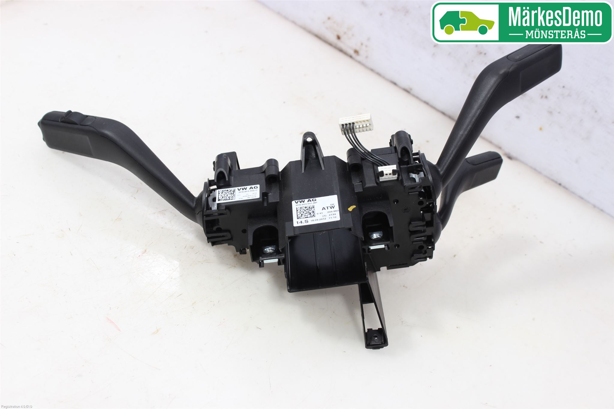 Volkswagen VW PASSAT 11-14 Bryter Ratt Kombi H Og V
