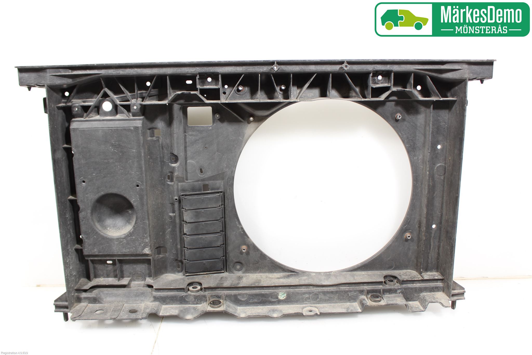 Peugeot 307     05-08 Kjølevifte-Radiator Hus-Kåpe