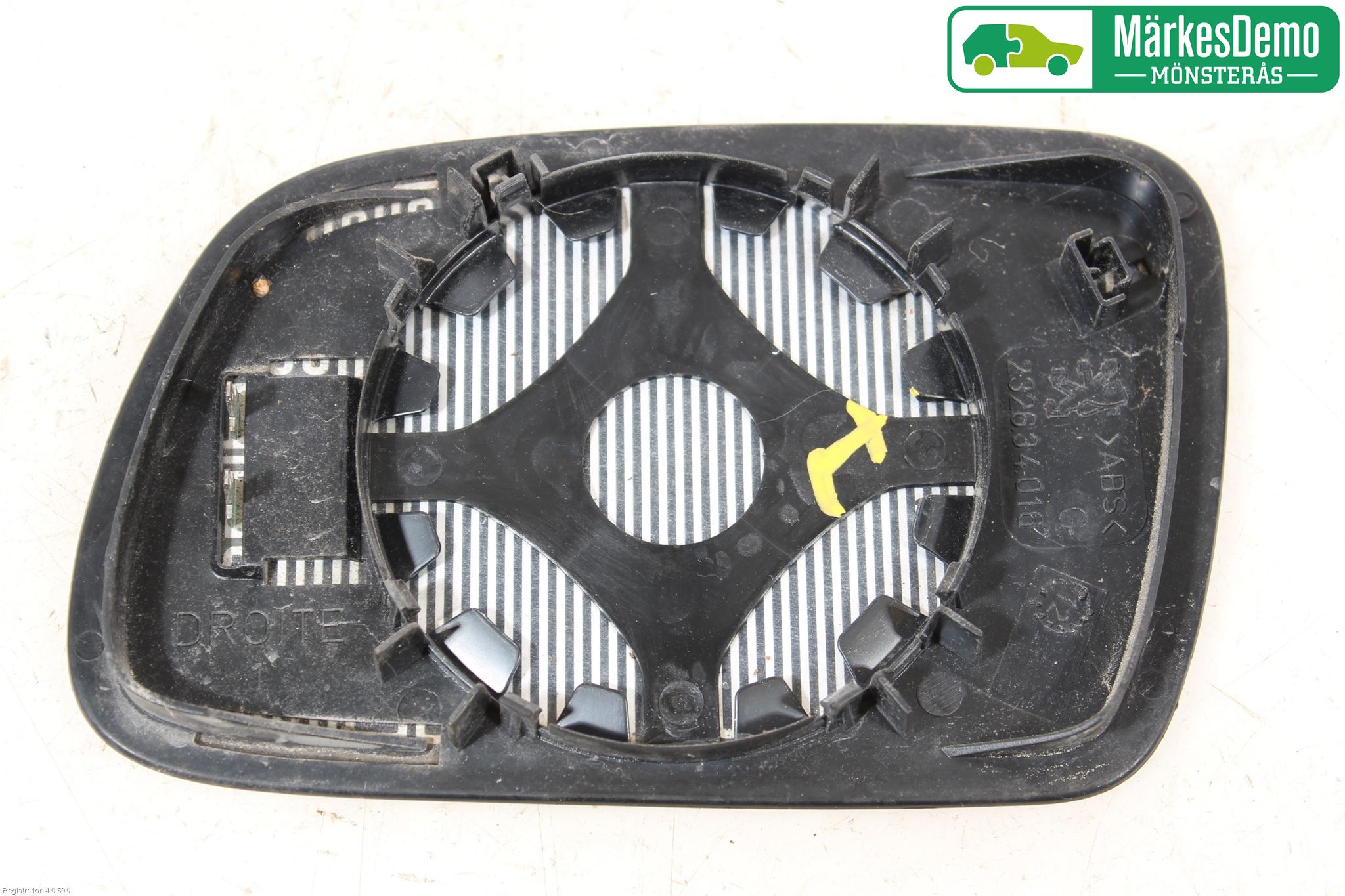 Peugeot 307     05-08 Speil Glass H