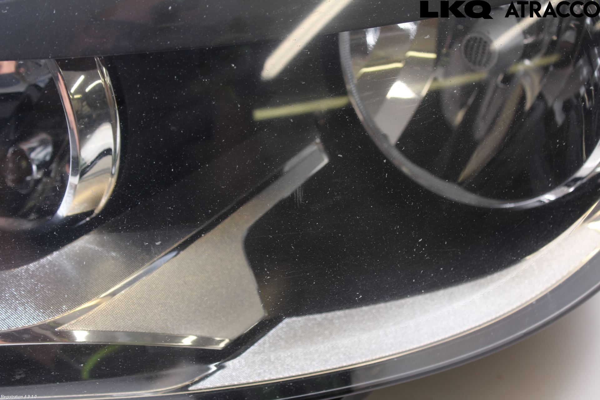 Volkswagen VW TOURAN 10-15 Frontlykt Venstre