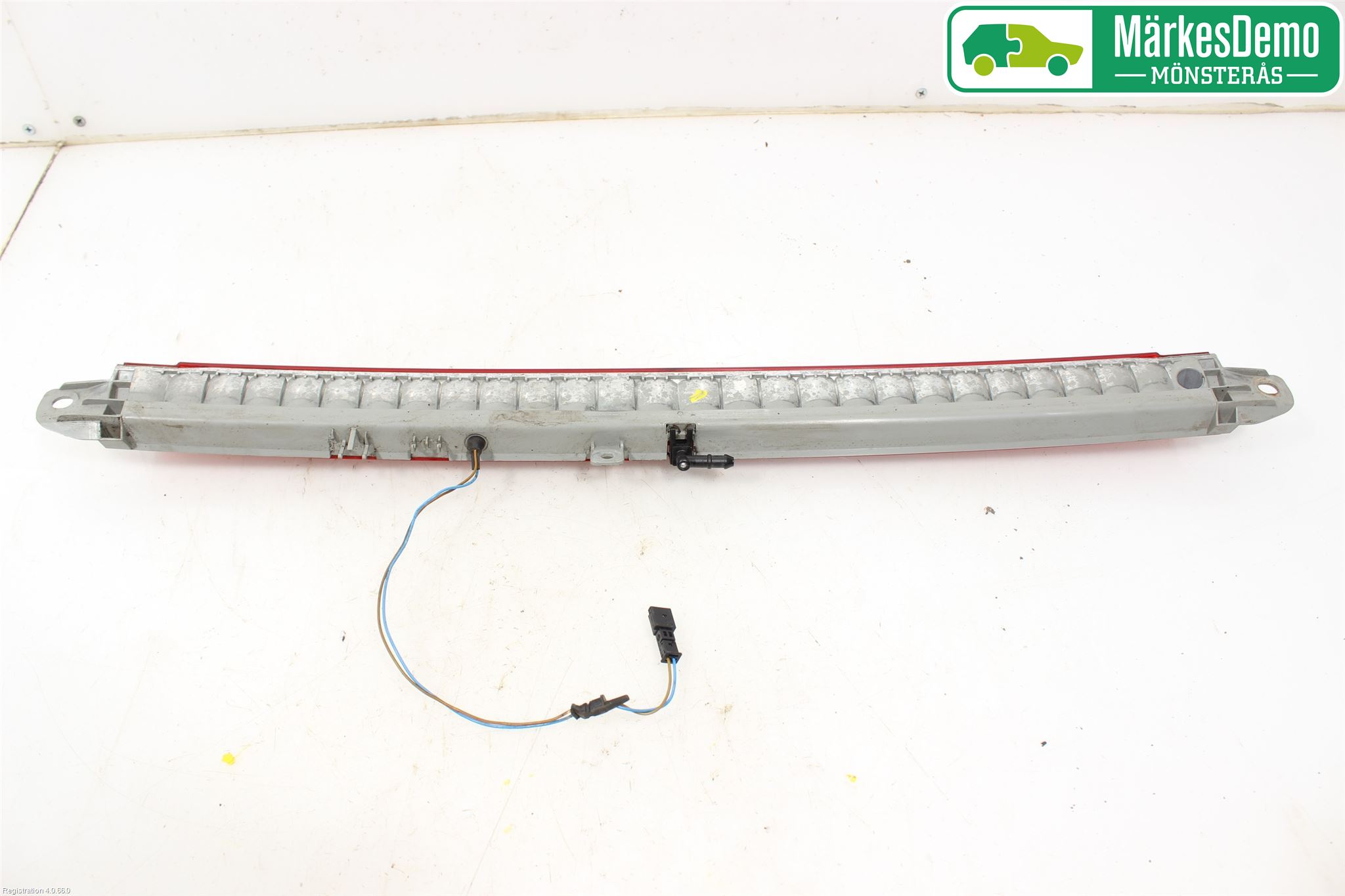 BMW 3 E90/91 SED/TOU 05-12 Bremselys Bakrute
