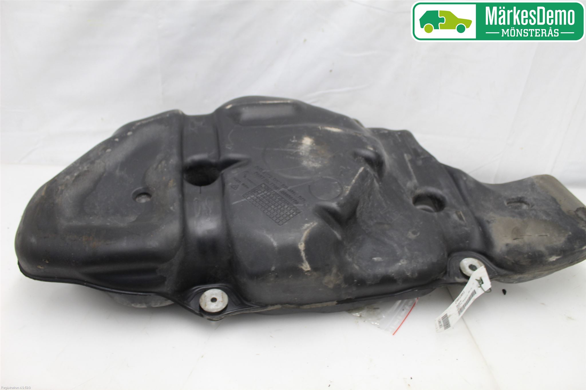 Toyota AVENSIS 09-15 Drivstofftank Diesel
