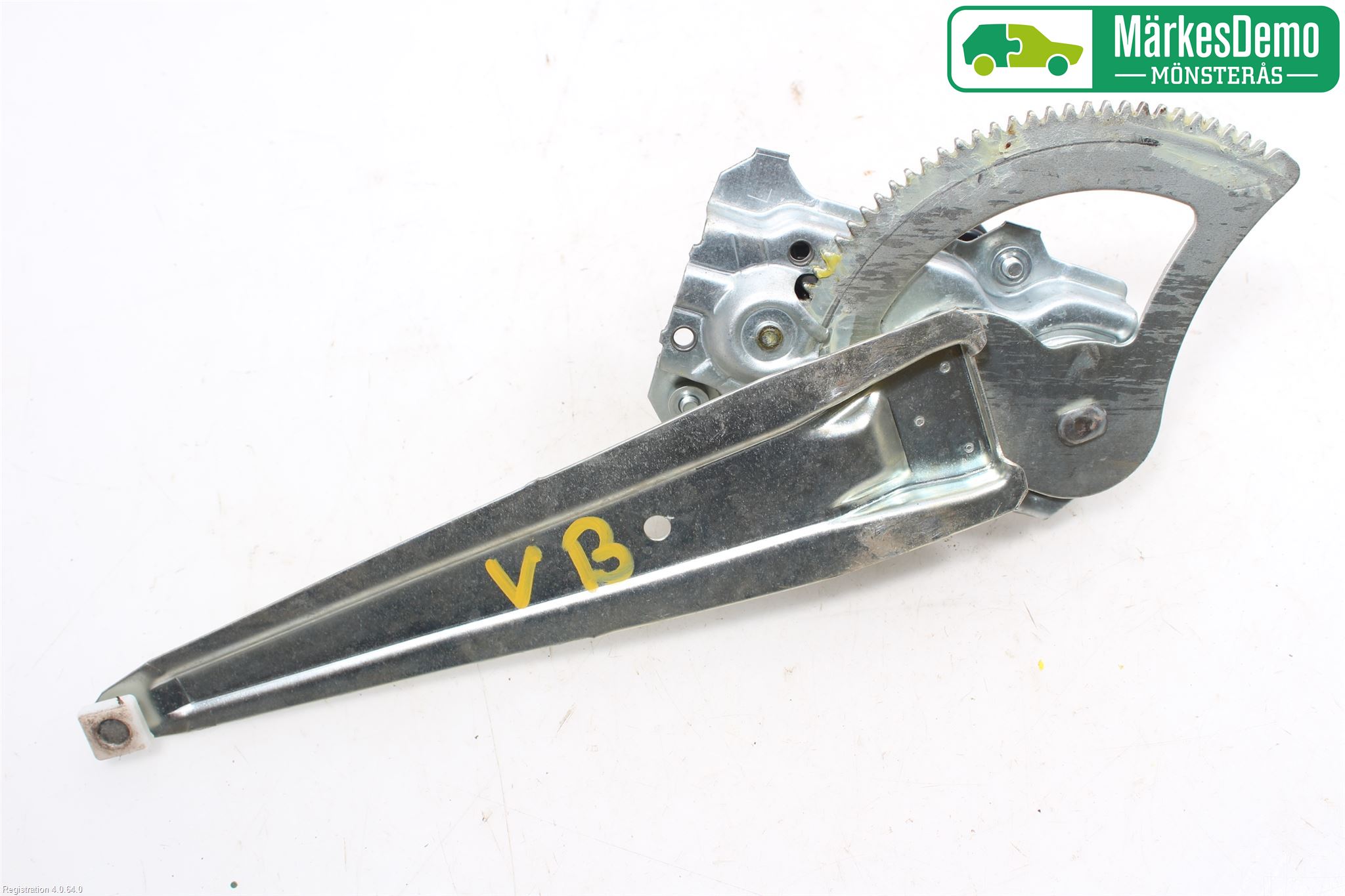 Toyota VERSO-S 11-16 Vindusheis