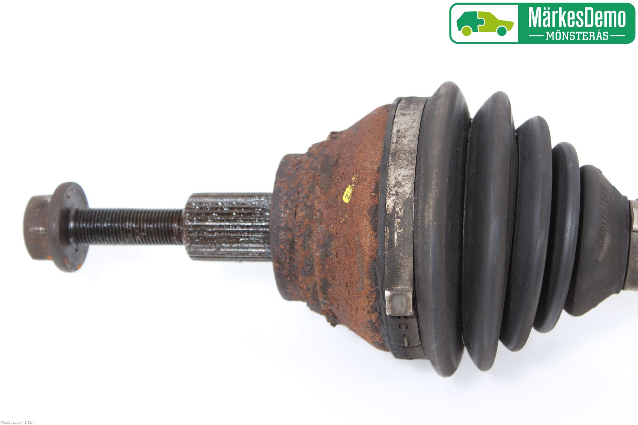 Volkswagen VW PASSAT 05-11 Drivaksel Foran Kompl Venstre