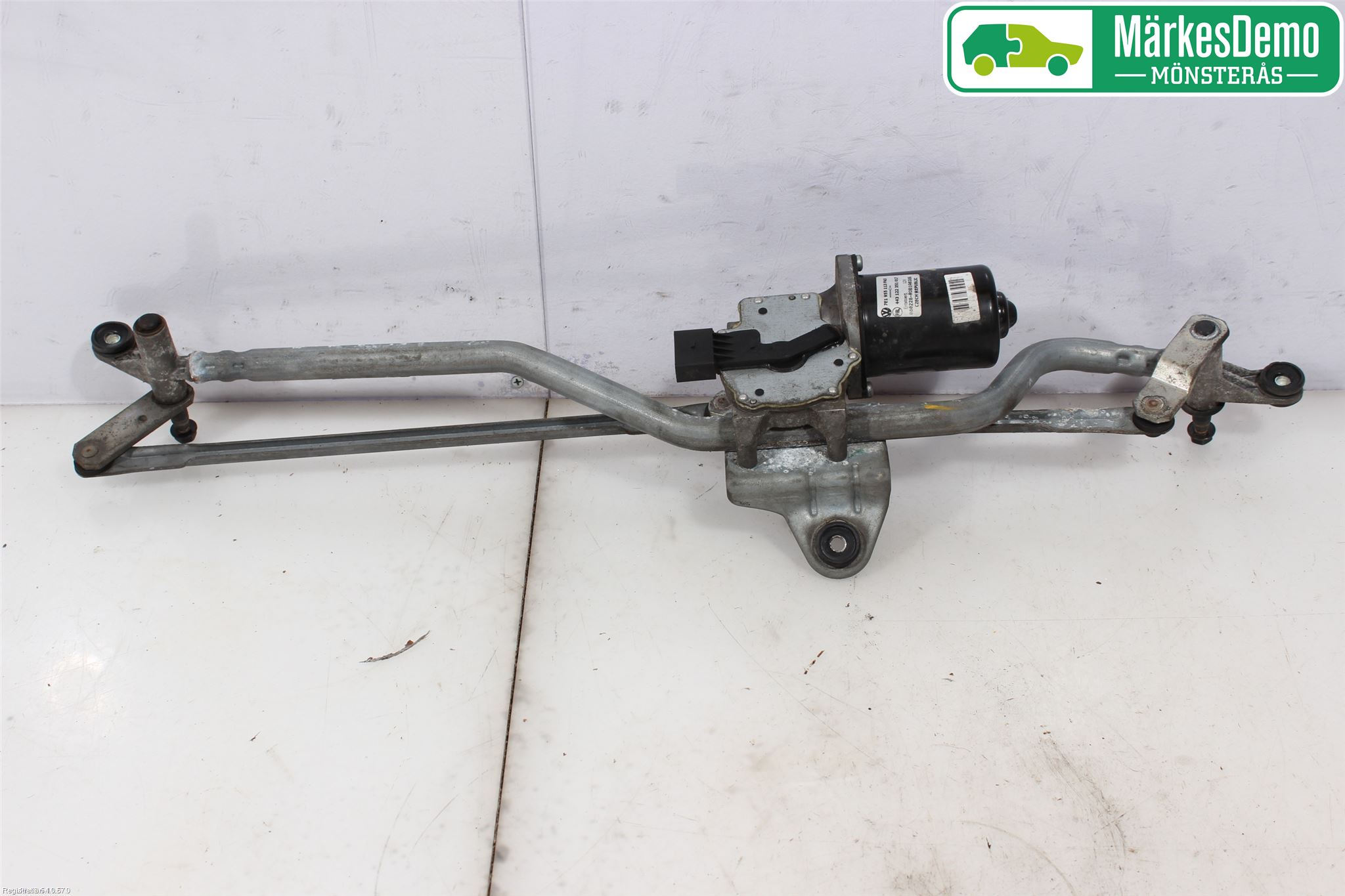 Volkswagen VW TRANSP/CARAVELLE (T5) 04-15 Viskermotor Frontrute