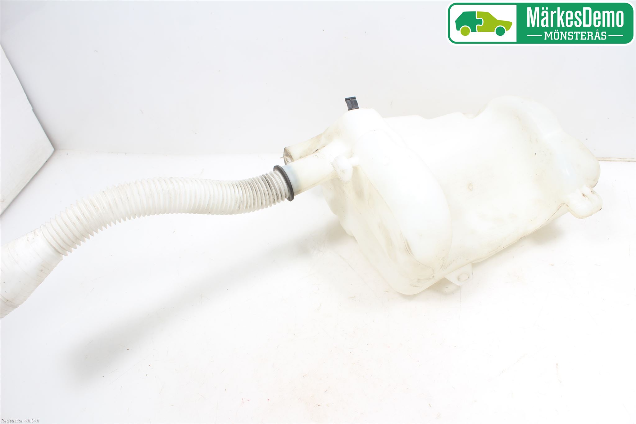 Peugeot PARTNER 08-15 Spylerbeholder Frontrute-Lykte