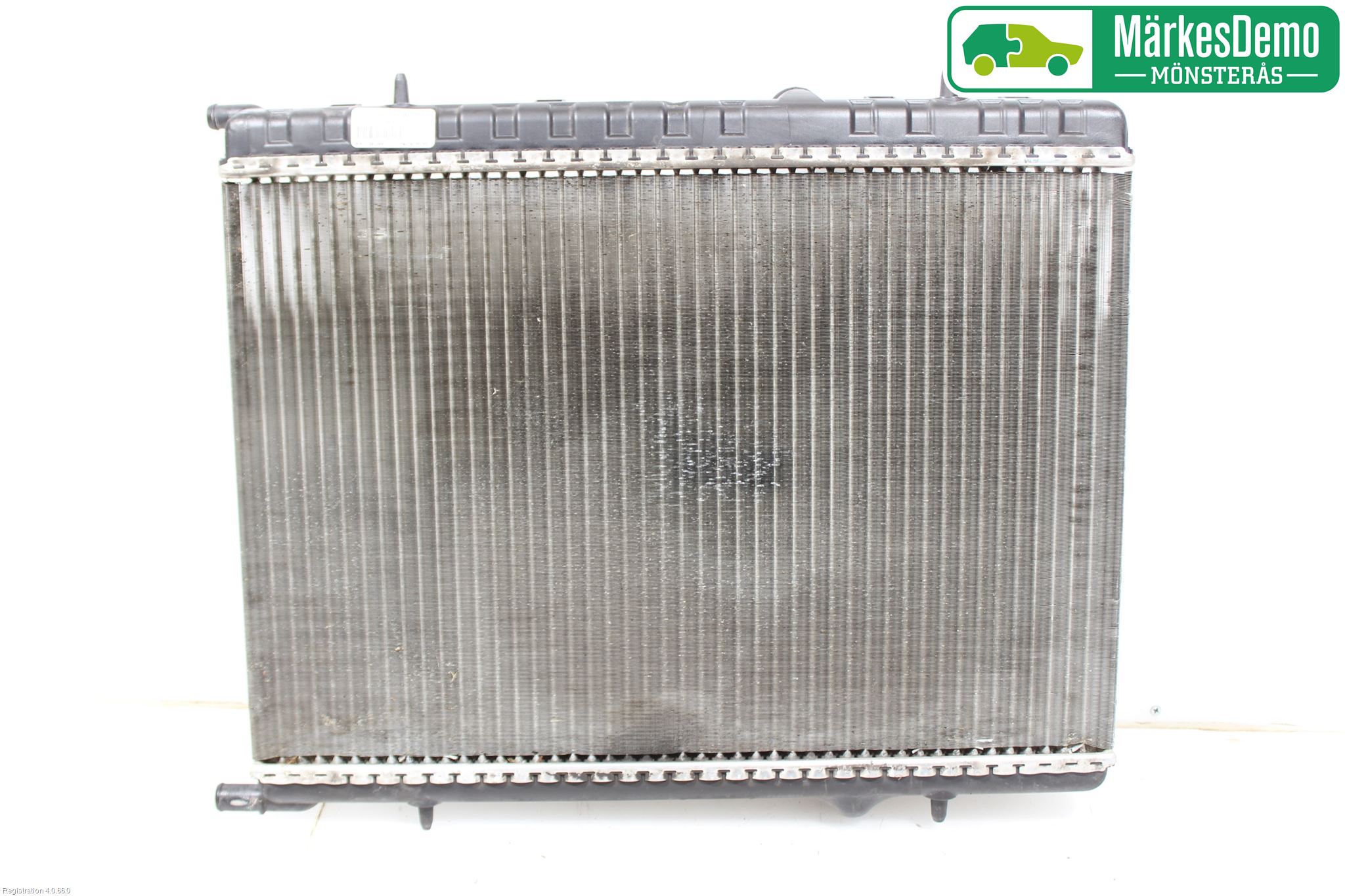 Peugeot 307     05-08 Radiator Manuell
