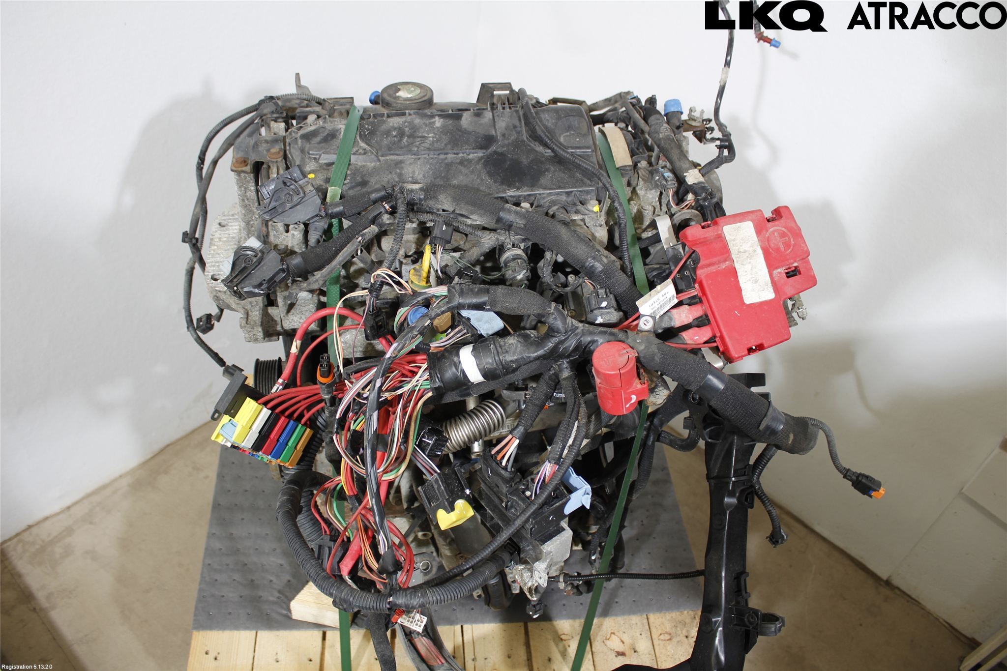 Nissan NV400 12-24 Motor Diesel