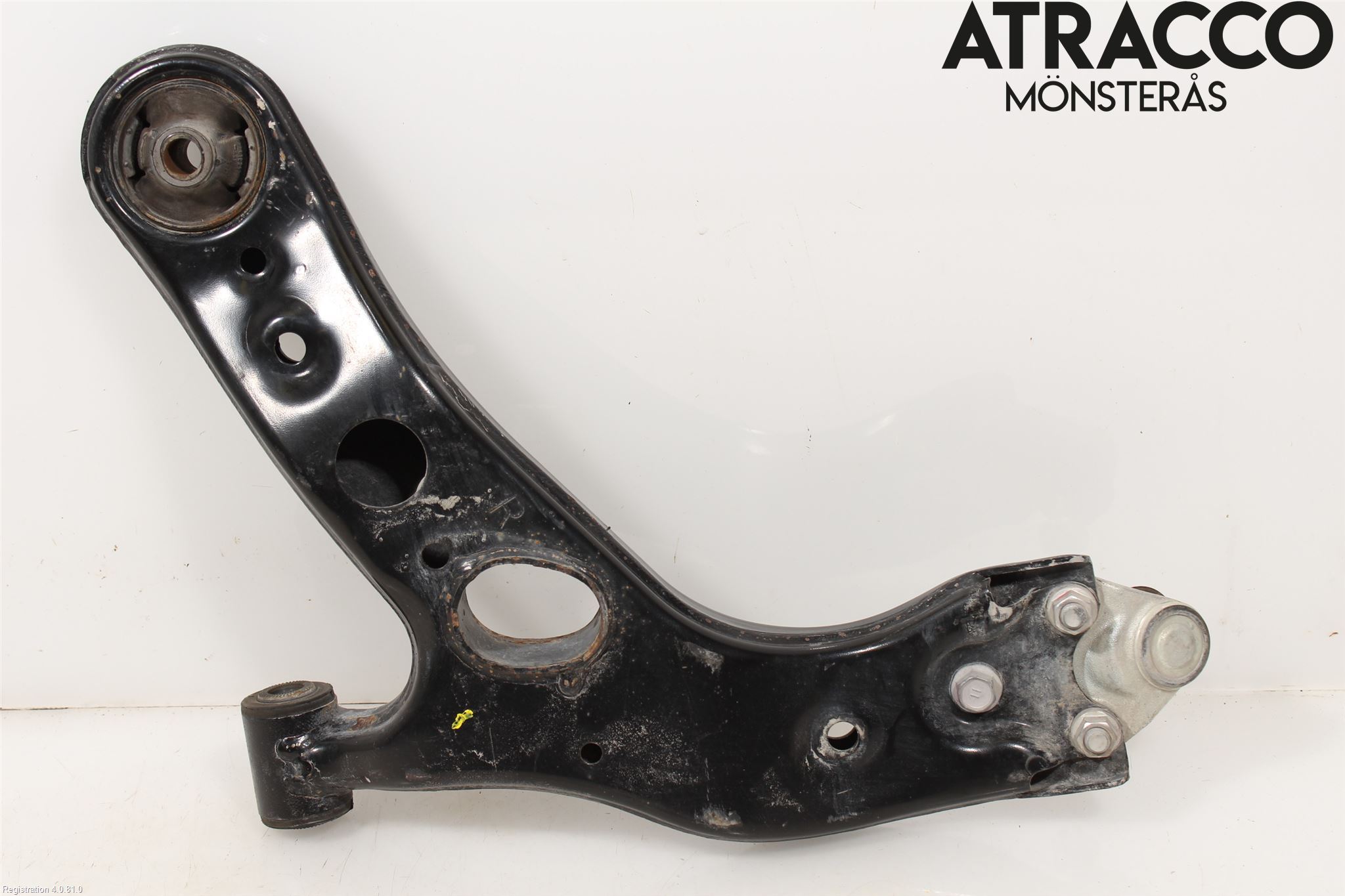Toyota RAV4 13-18 Bærearm Foran Høyre Nedre