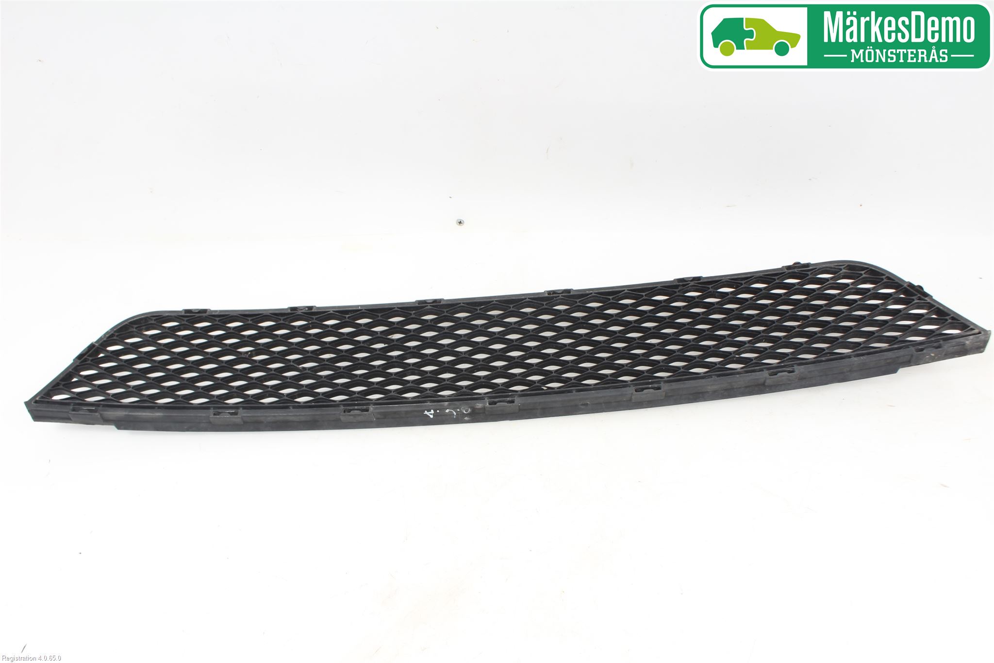 Kia SPORTAGE (JE) 05-10 Grilldel Midt
