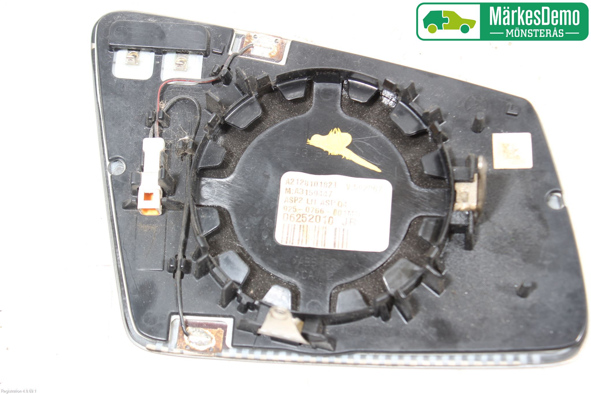 Mercedes-Benz MB E-KLASS (W212) 09-16 Speil Glass V