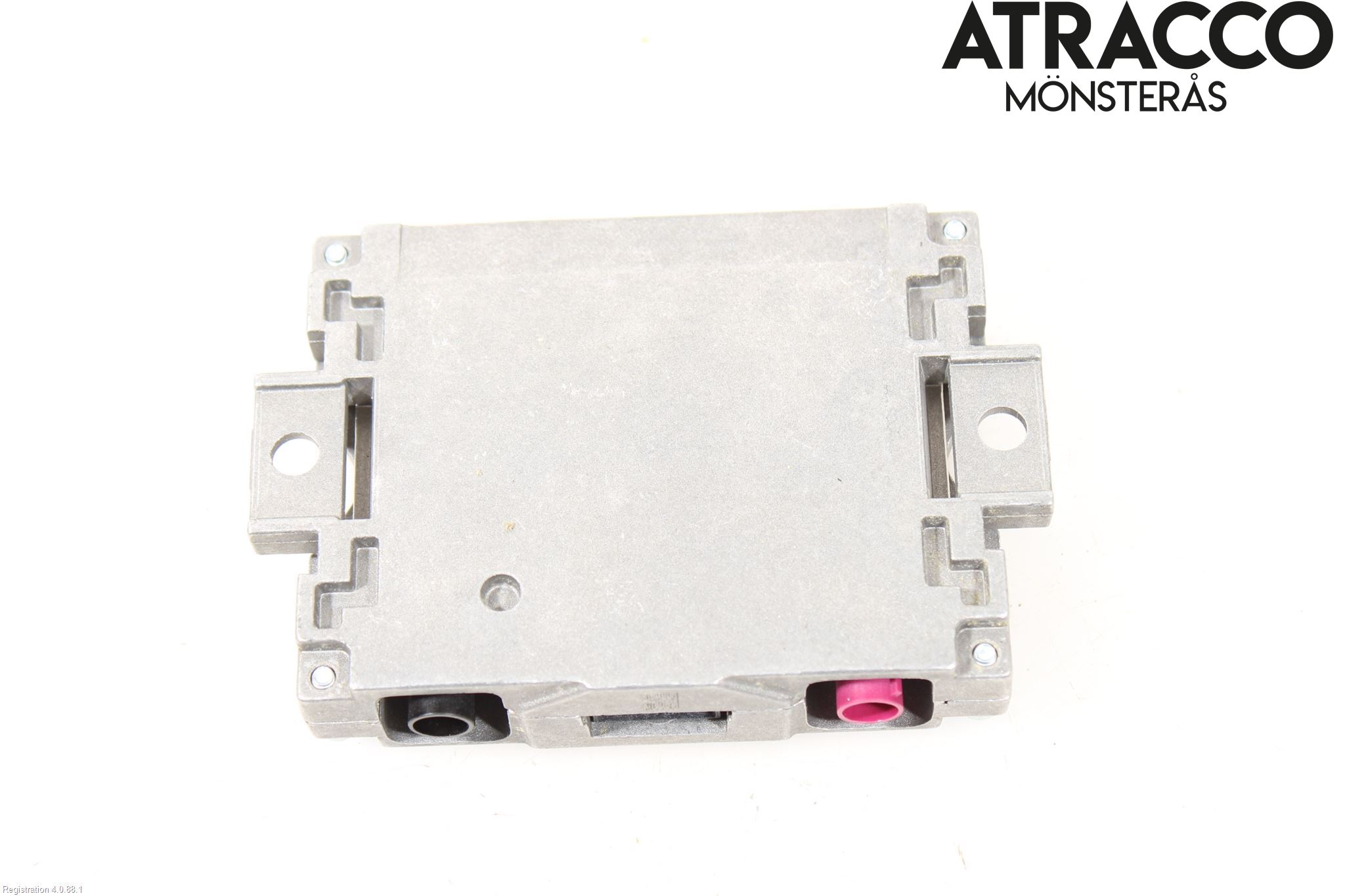 Audi A4/S4 B9 16-19 Stereo Antenneforsterker