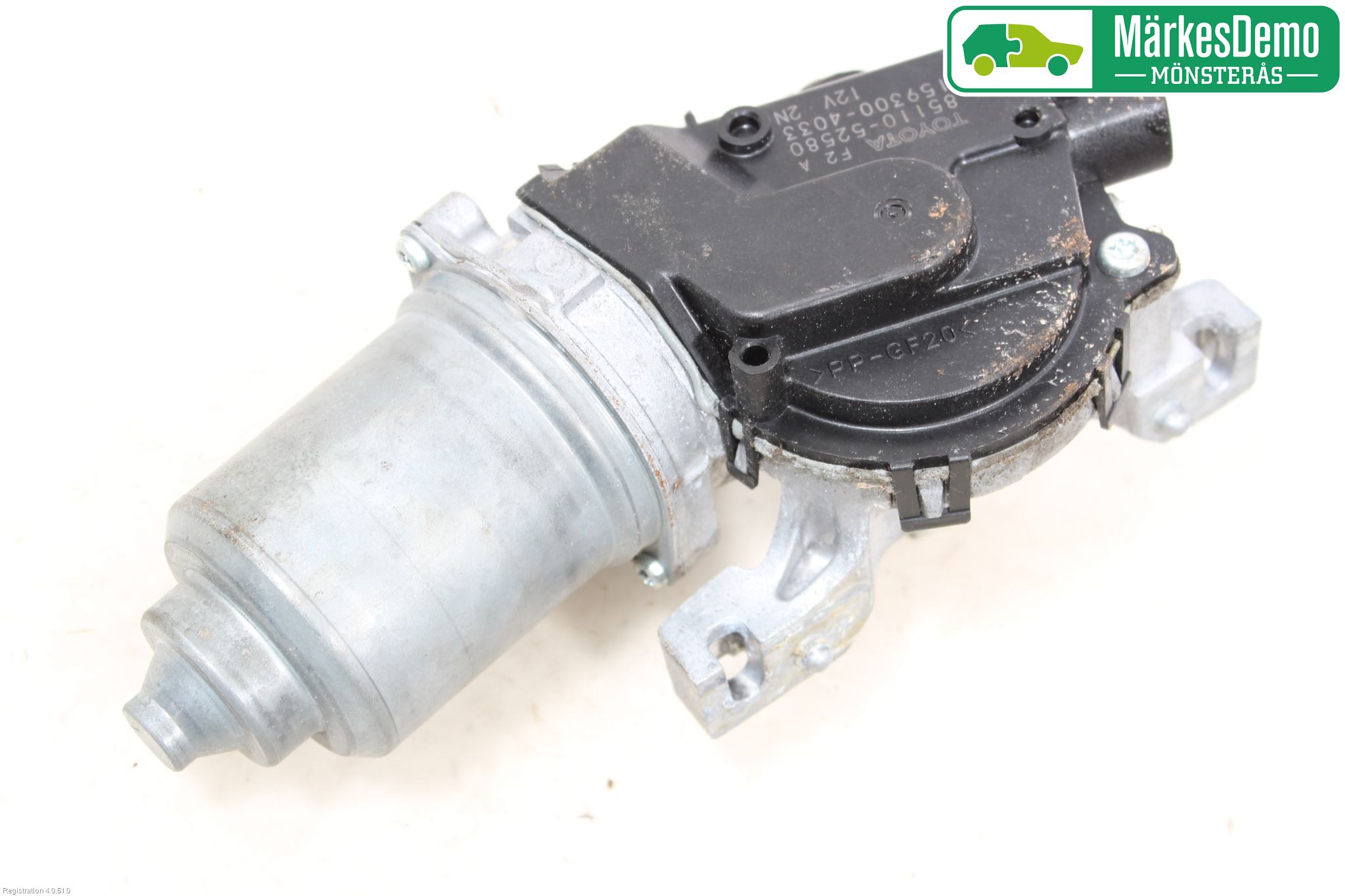 Toyota VERSO-S 11-16 Viskermotor Frontrute