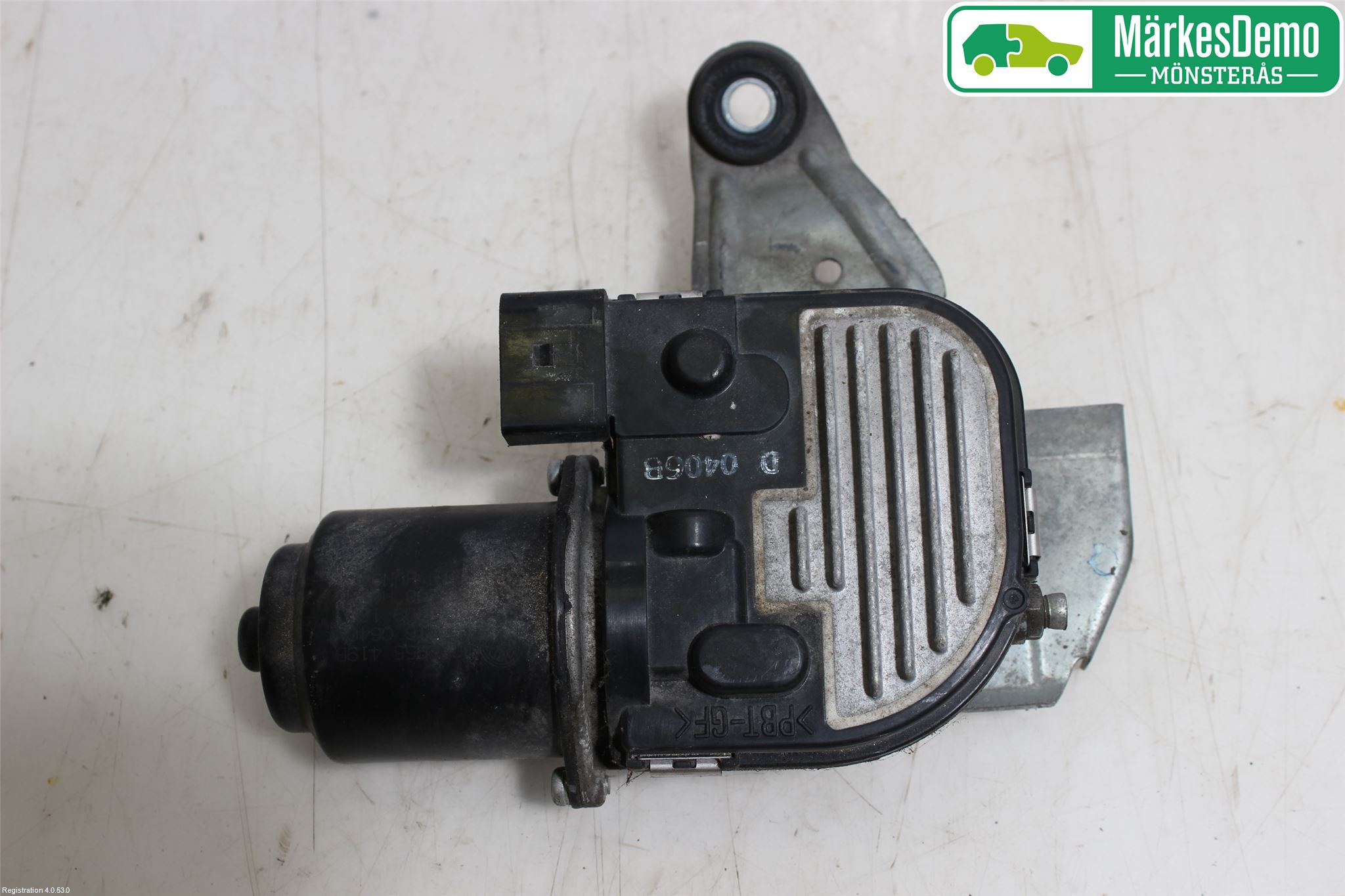 Volkswagen VW PASSAT 05-11 Viskermotor Frontrute