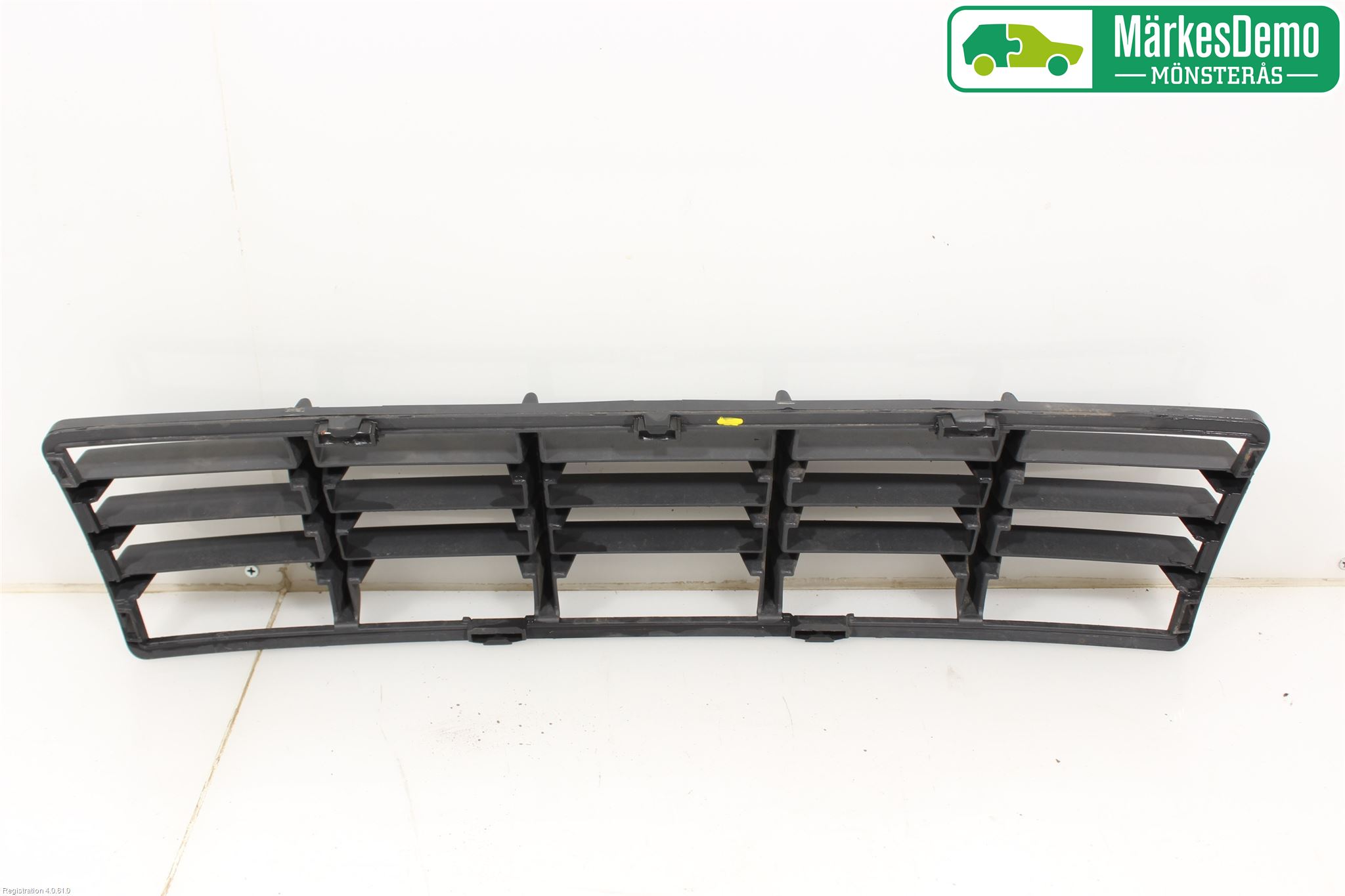 Volvo V50 04-07 Grilldel Midt