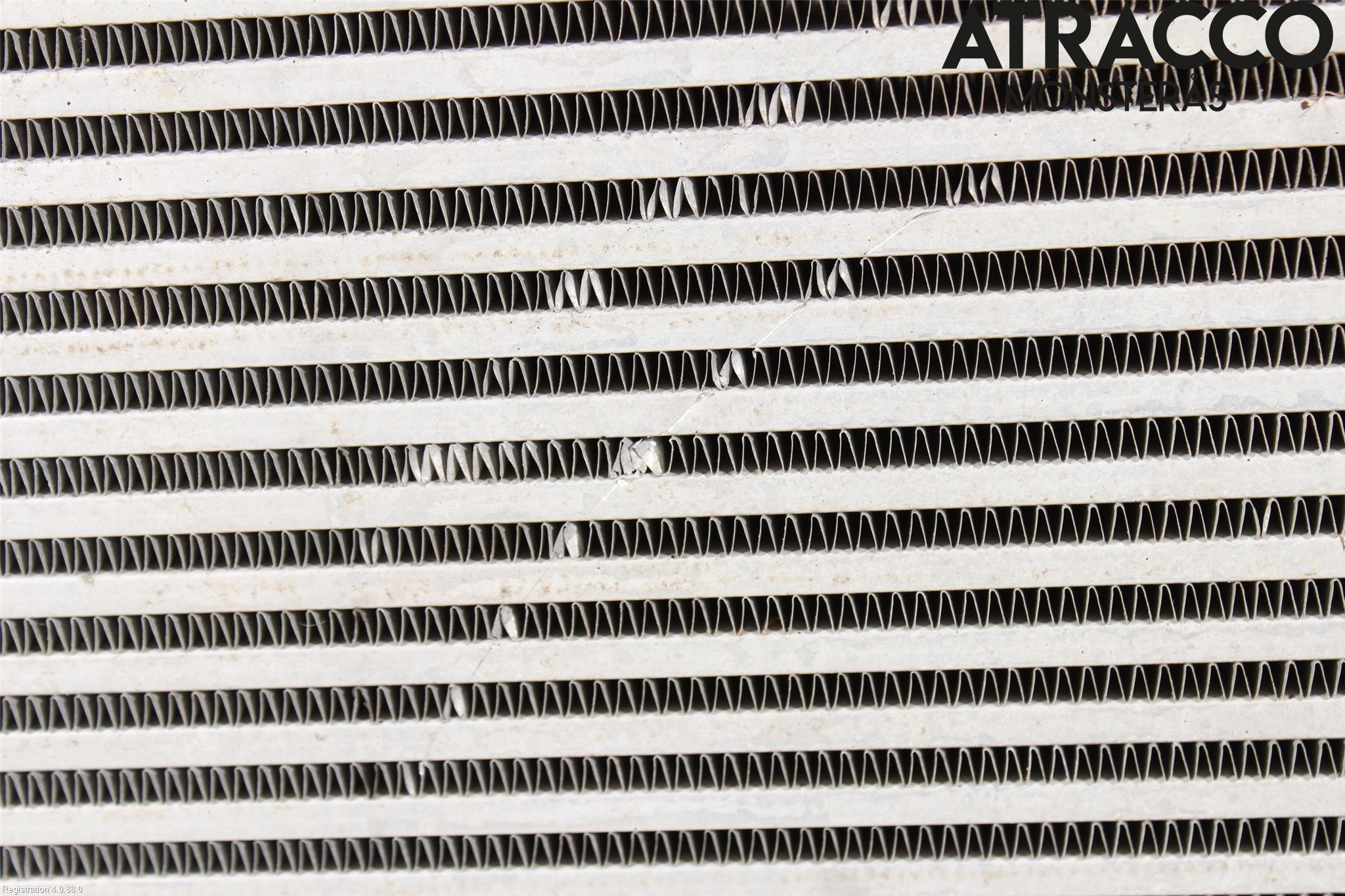 Volkswagen VW CADDY      04-10 Intercooler Radiator